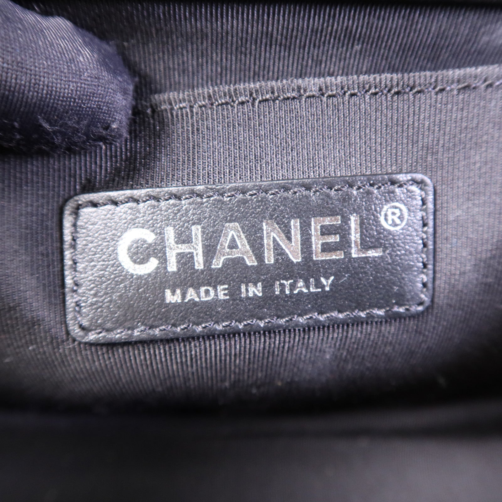 CHANEL 羊皮皮革Boy 25銀扣肩背袋