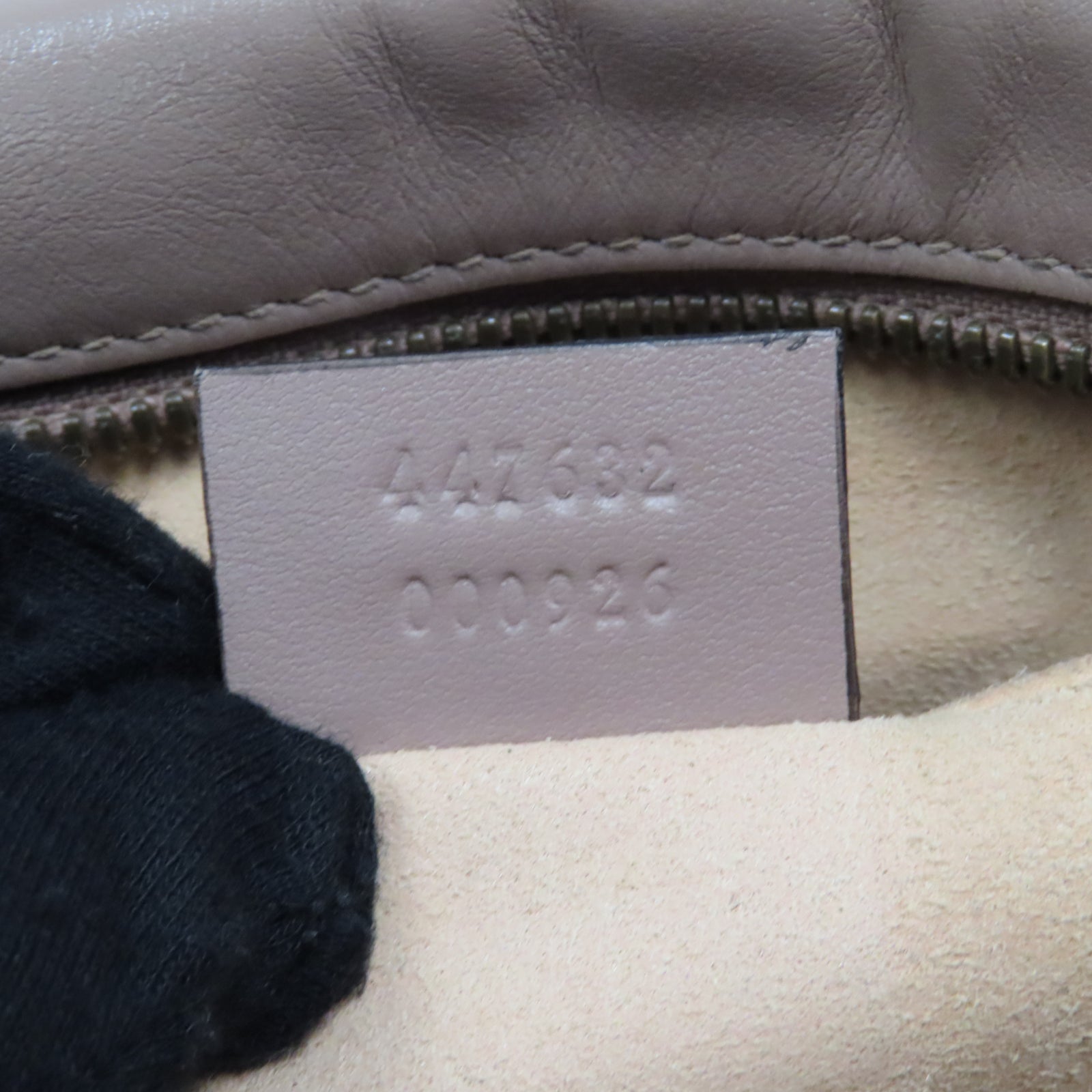 GUCCI 牛皮皮革GG Marmont Camera Bag金扣鏈帶肩背袋裸粉色