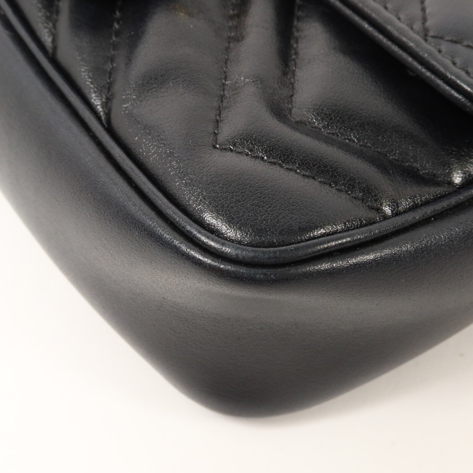 GUCCI 牛皮皮革GG Marmont Super Mini鏈帶肩背袋
