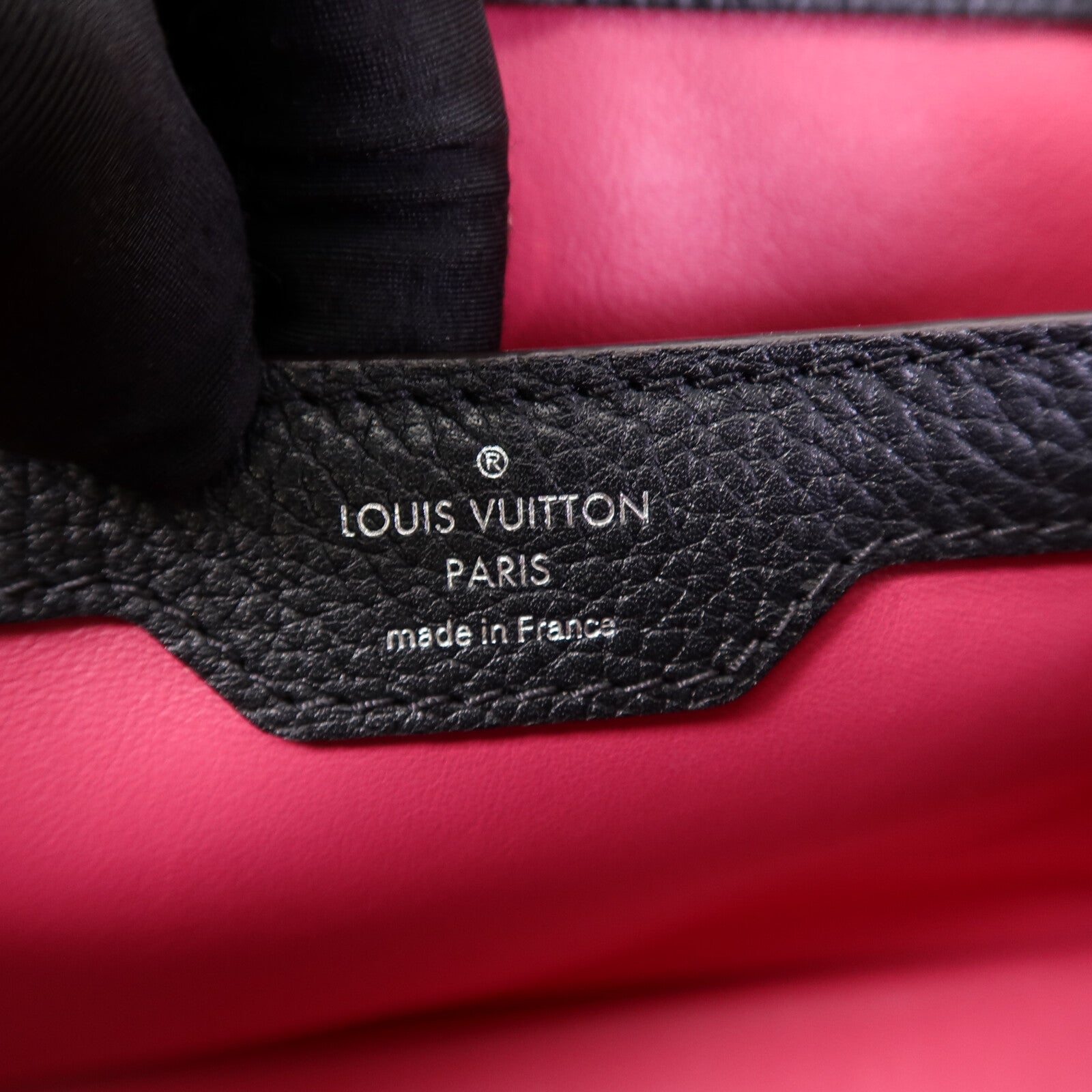 LOUIS VUITTON 牛皮/蛇皮皮革Capucines MM手挽肩背兩用袋
