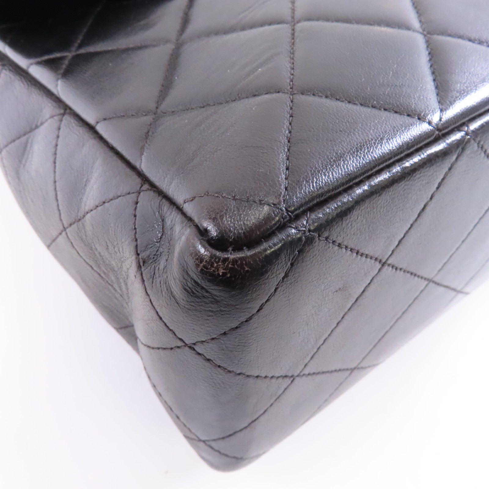 CHANEL 菱格羊皮皮革Chain Shoulder金扣鏈帶肩背袋黑色