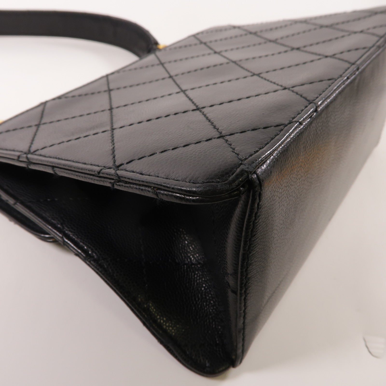 CHANEL 牛皮皮革Vintage Shoulder Bag金扣肩背袋