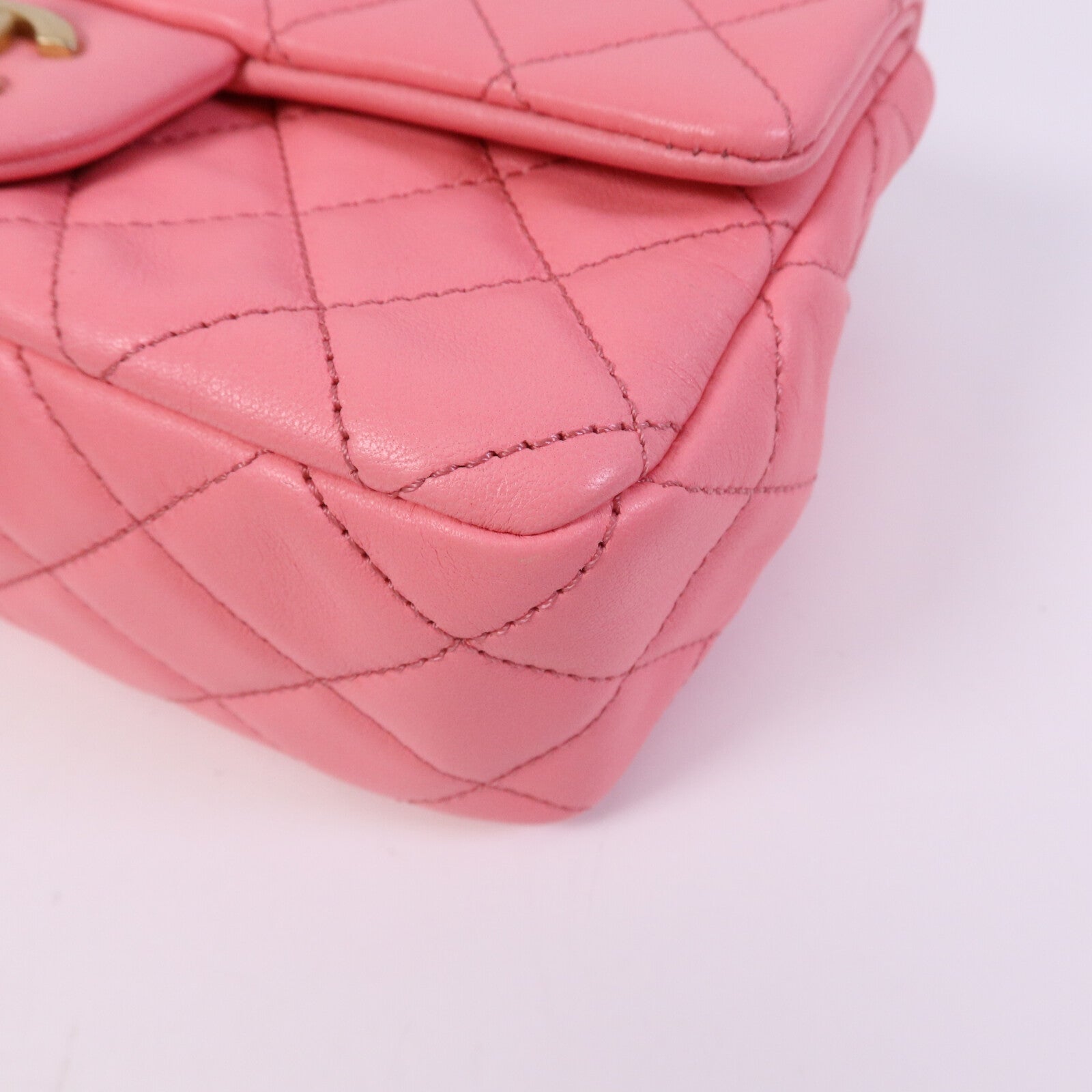 CHANEL 羊皮皮革Mini Flap Bag With Gold Ball金扣鏈帶肩背袋