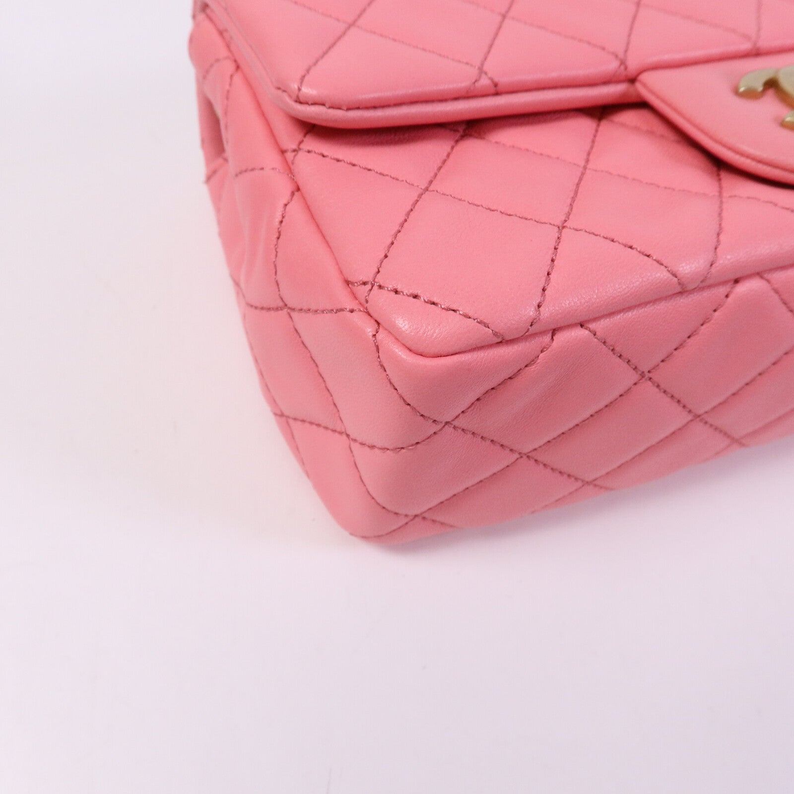 CHANEL 羊皮皮革Mini Flap Bag With Gold Ball金扣鏈帶肩背袋