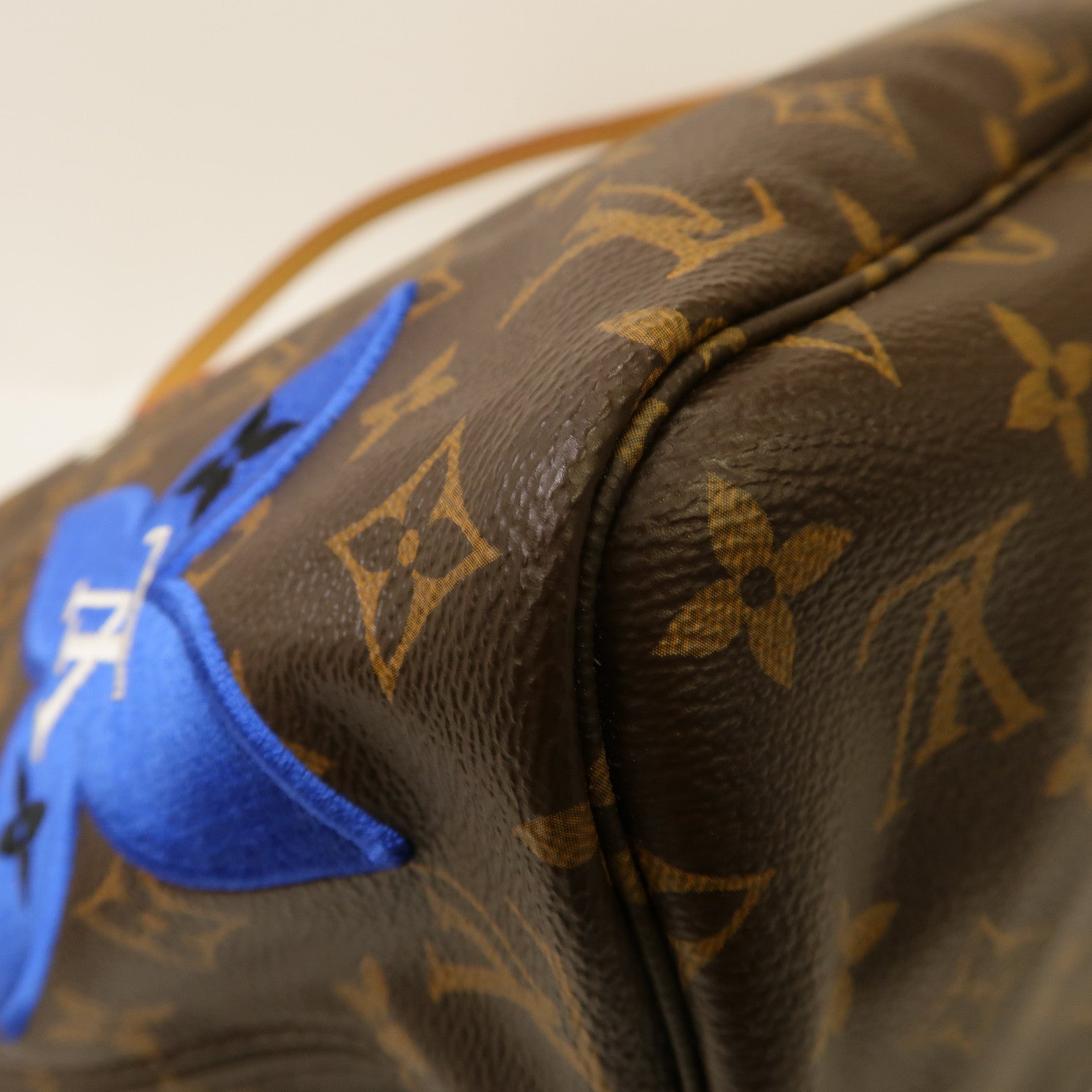 LOUIS VUITTON Monogram Patches Neverfull MM金扣手挽袋啡色