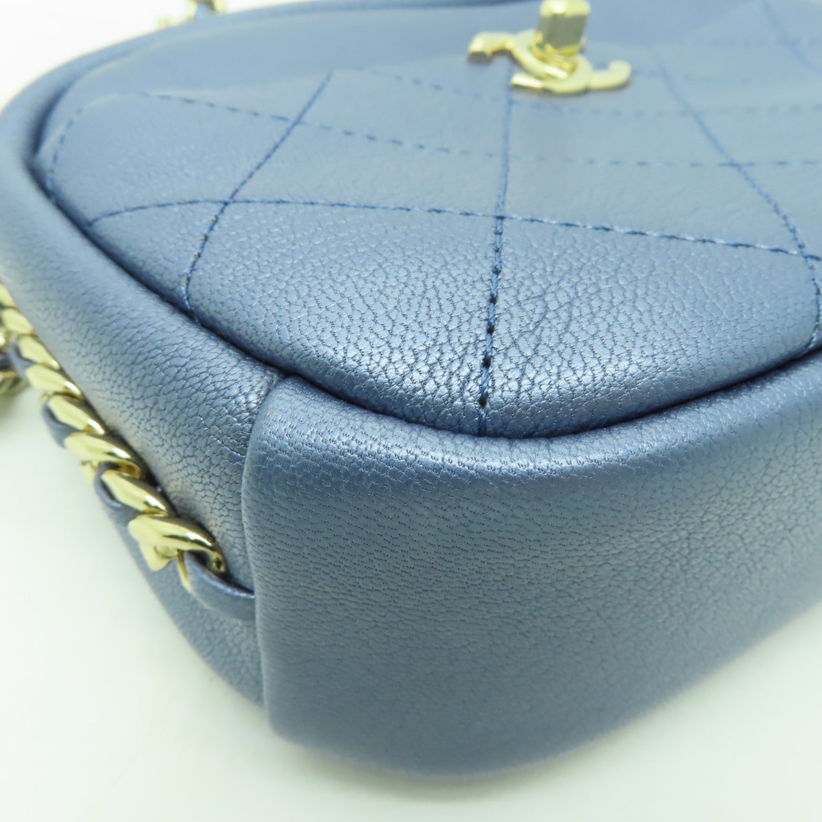 CHANEL 【清倉大減價】皮革Shoulder Bag金扣鏈帶肩背袋淺藍色