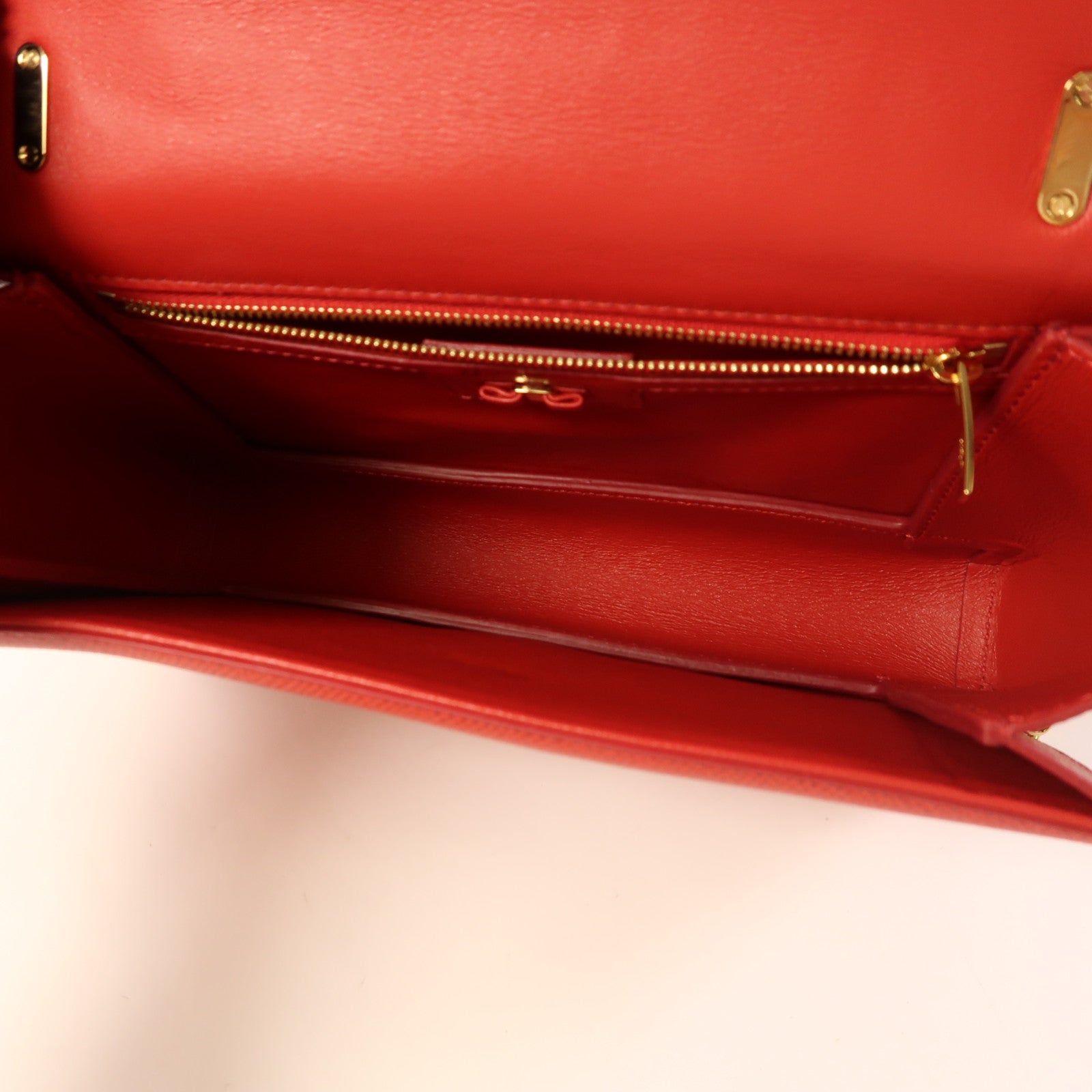 Salvatore Ferragamo 牛皮皮革Shoulder Bag金扣鏈帶肩背袋