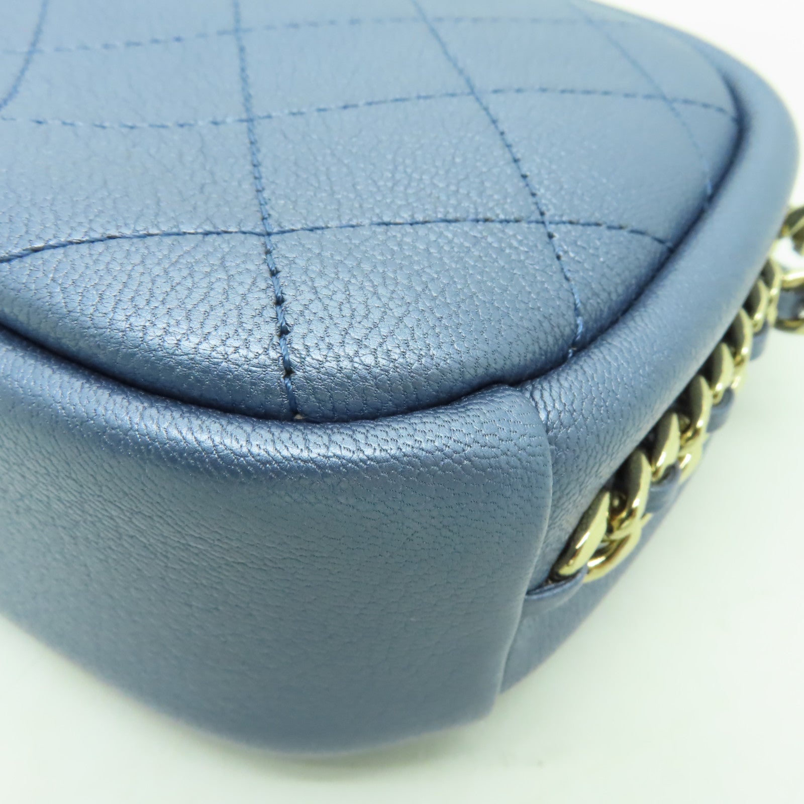 CHANEL 【清倉大減價】皮革Shoulder Bag金扣鏈帶肩背袋淺藍色