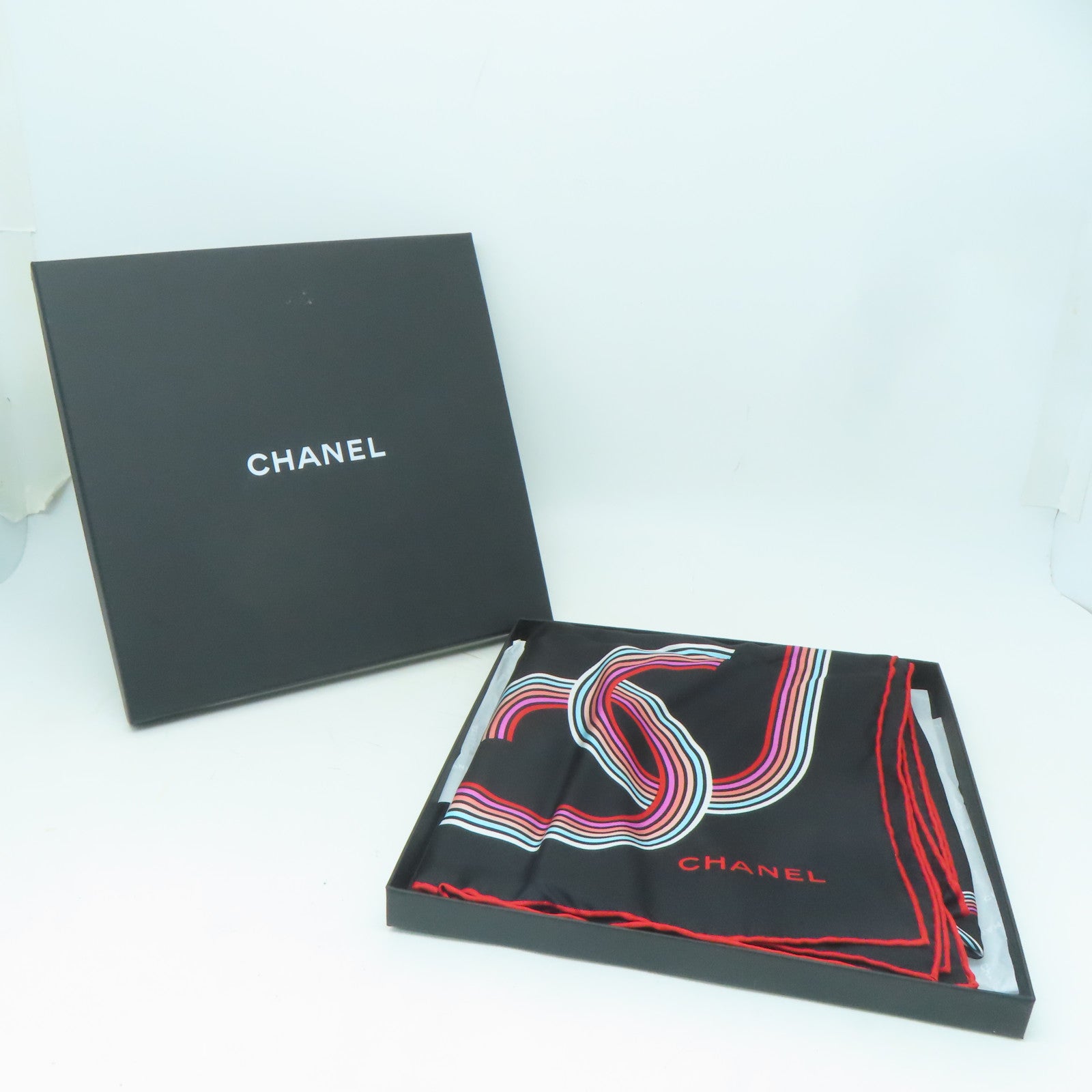 CHANEL 【激減優惠】絲質Chanel Scarf絲巾黑色/紅色/白色