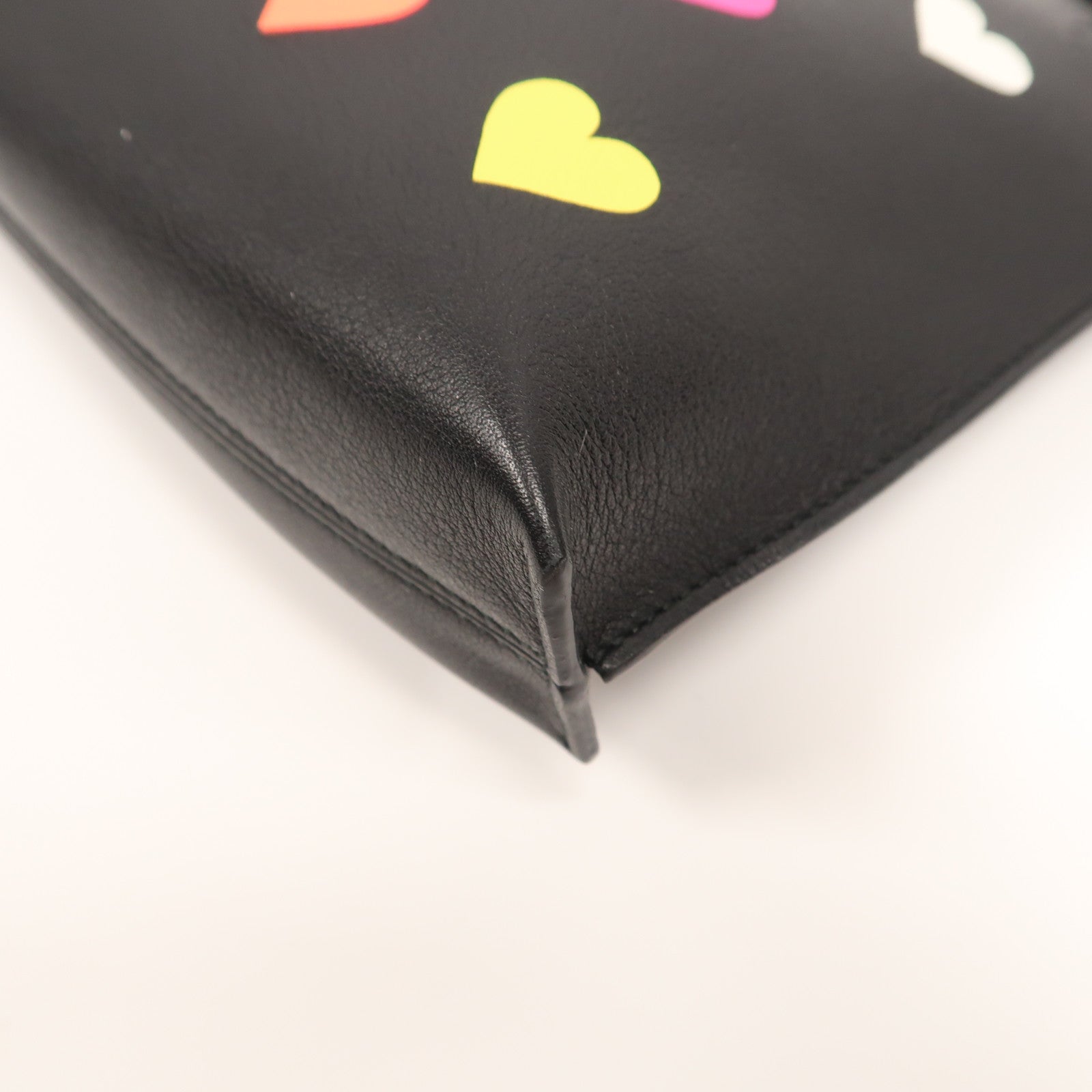 LOEWE 【激減優惠】牛皮皮革Love Heart Pouch金扣手拿包黑色