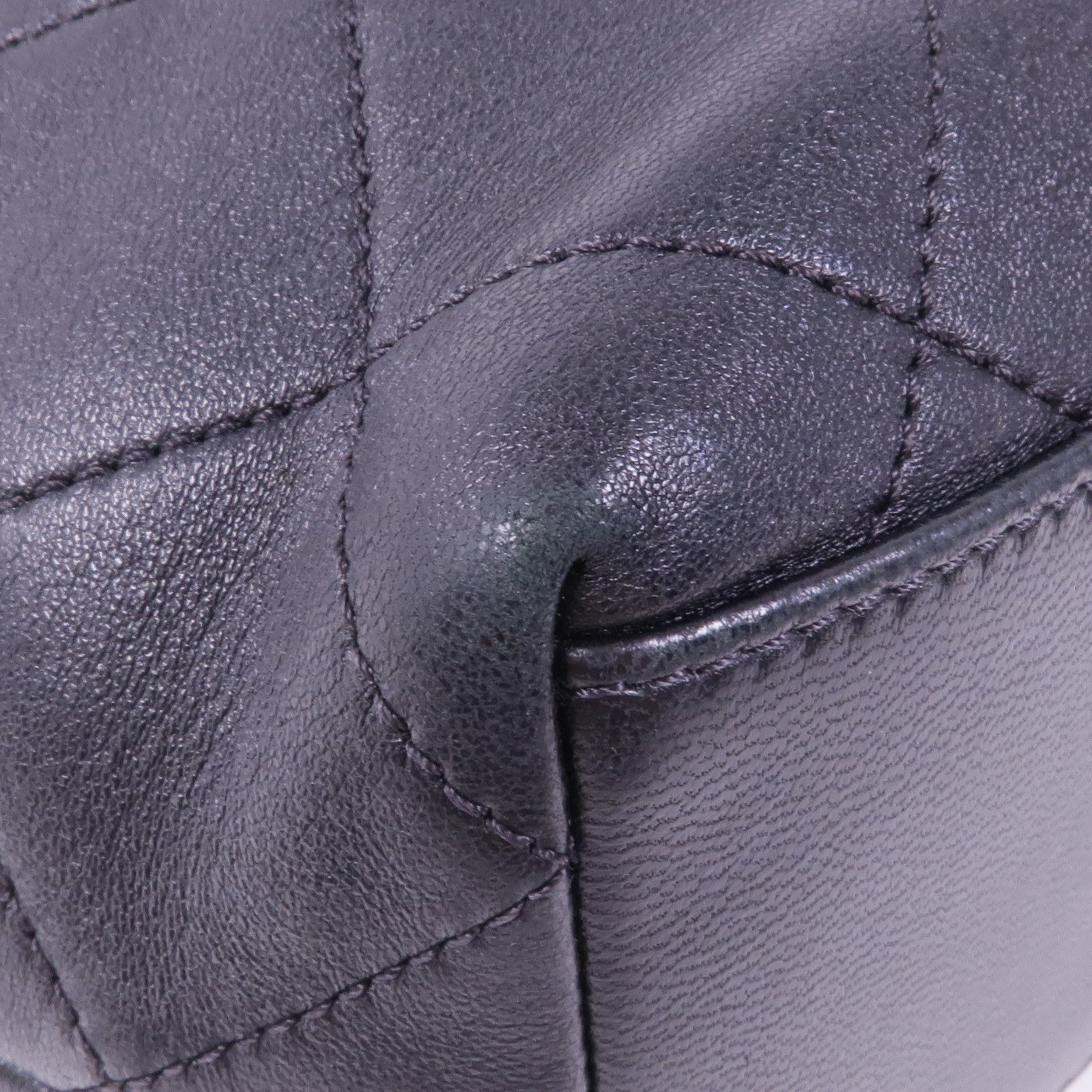 CHANEL 羊皮皮革Shoulder Bag金扣肩背袋