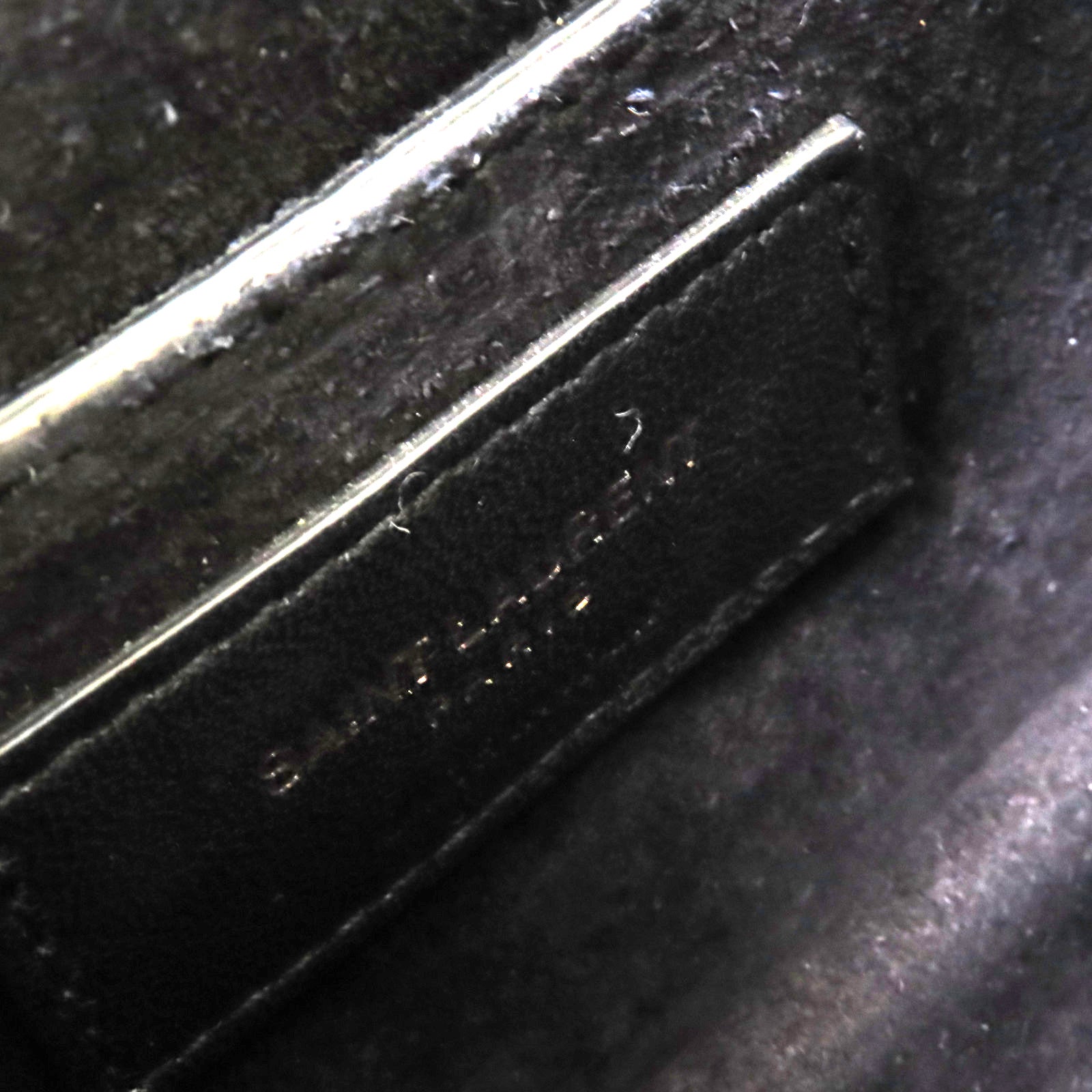 SAINT LAURENT 皮革Chain Shoulder銀扣鏈帶肩背袋銀色