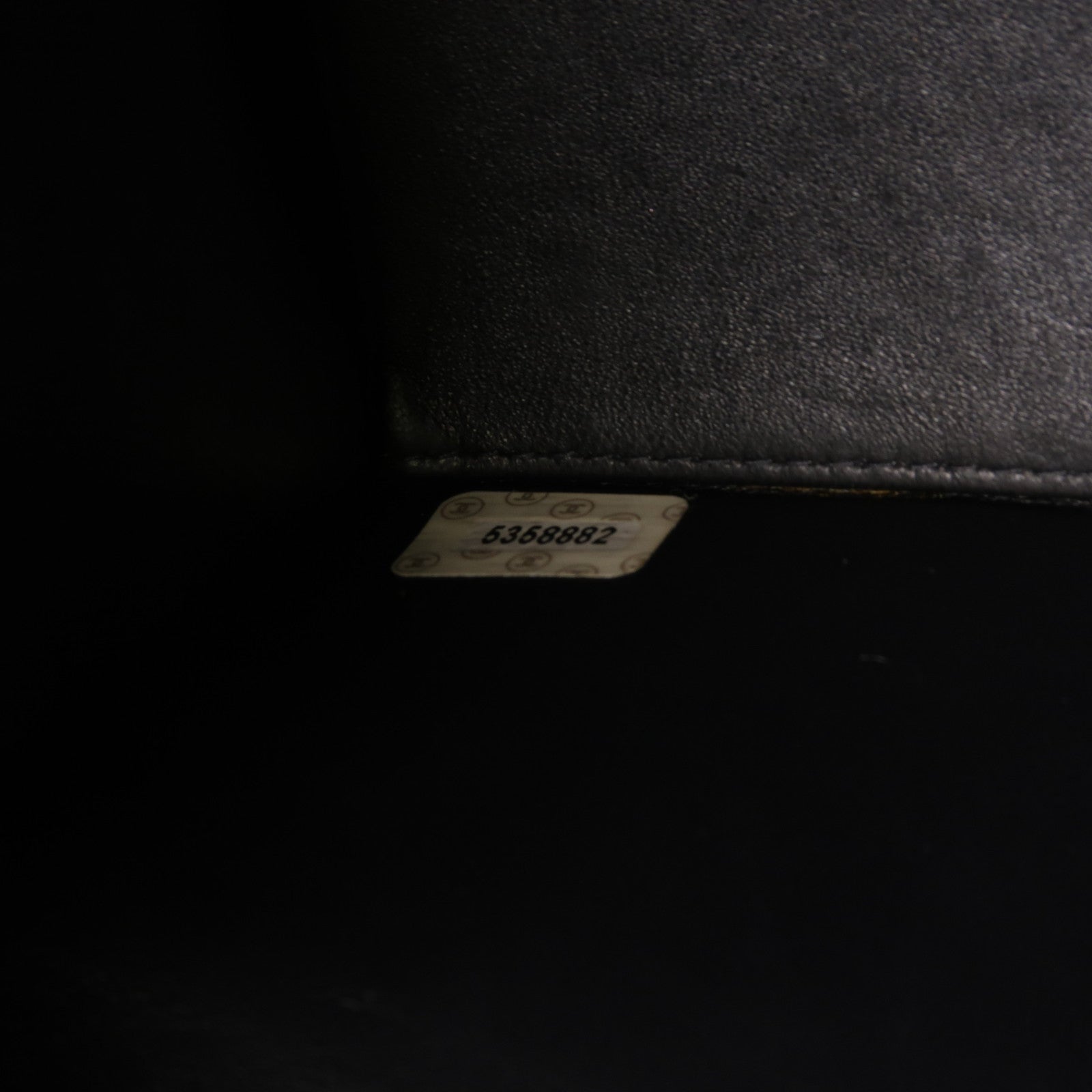 CHANEL 牛皮皮革Vintage Shoulder Bag金扣肩背袋