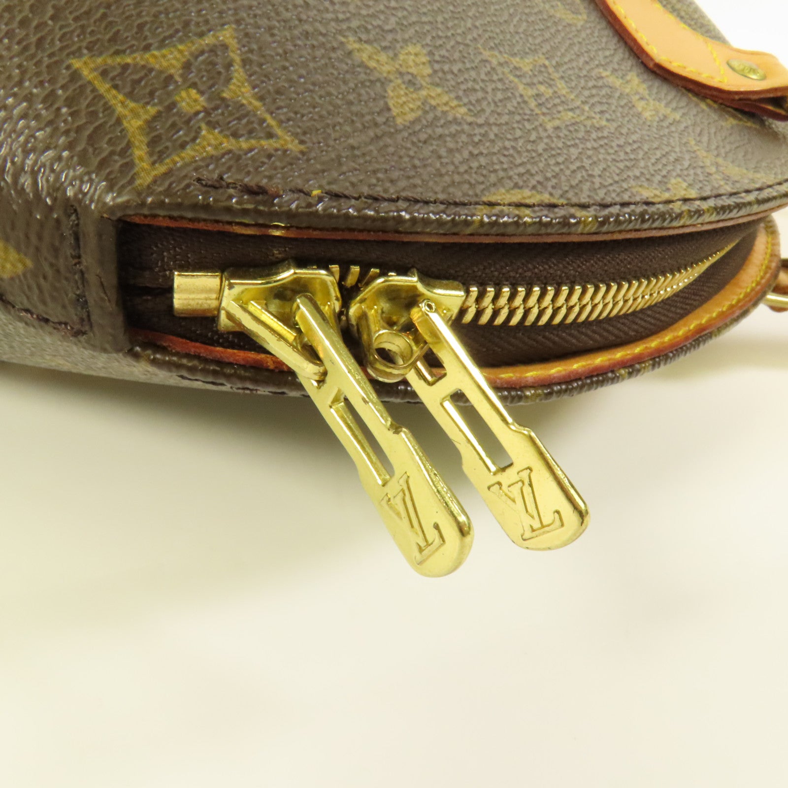 LOUIS VUITTON Monogram Ellipse PM金扣手挽袋