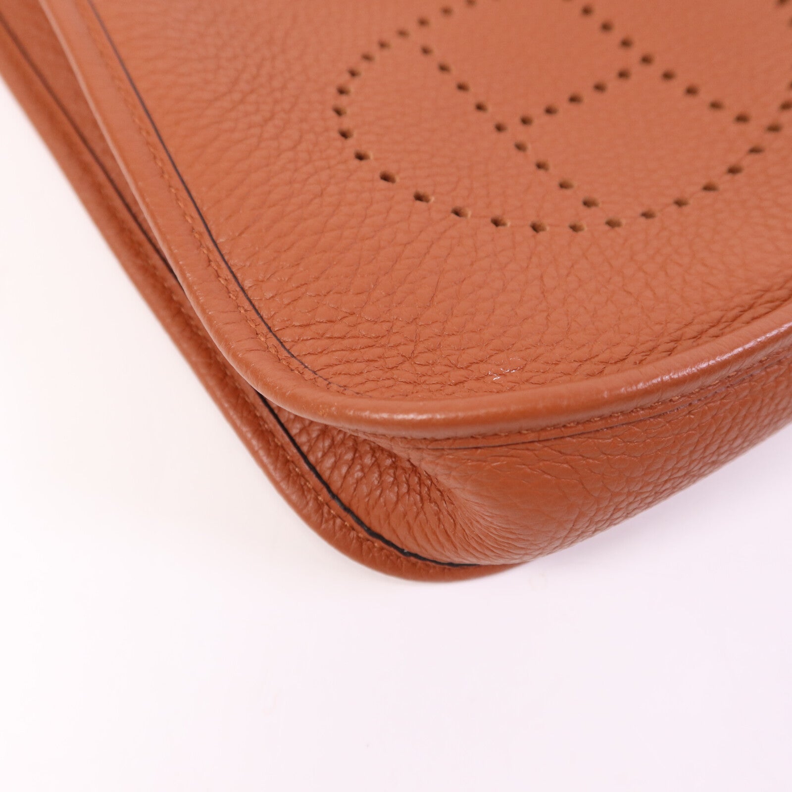 HERMES Clemence皮革Evelyne TPM金扣肩背袋Cuivre