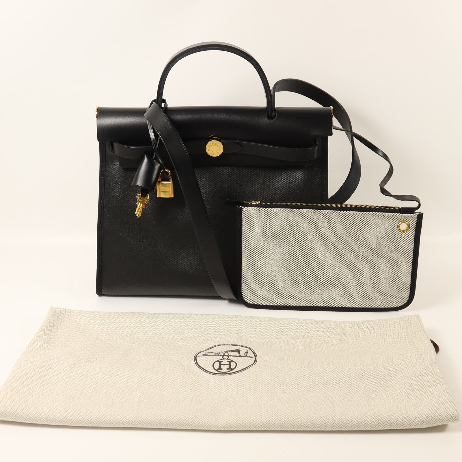 HERMES 塗層帆布Herbag 31金扣手挽肩背兩用袋Noir