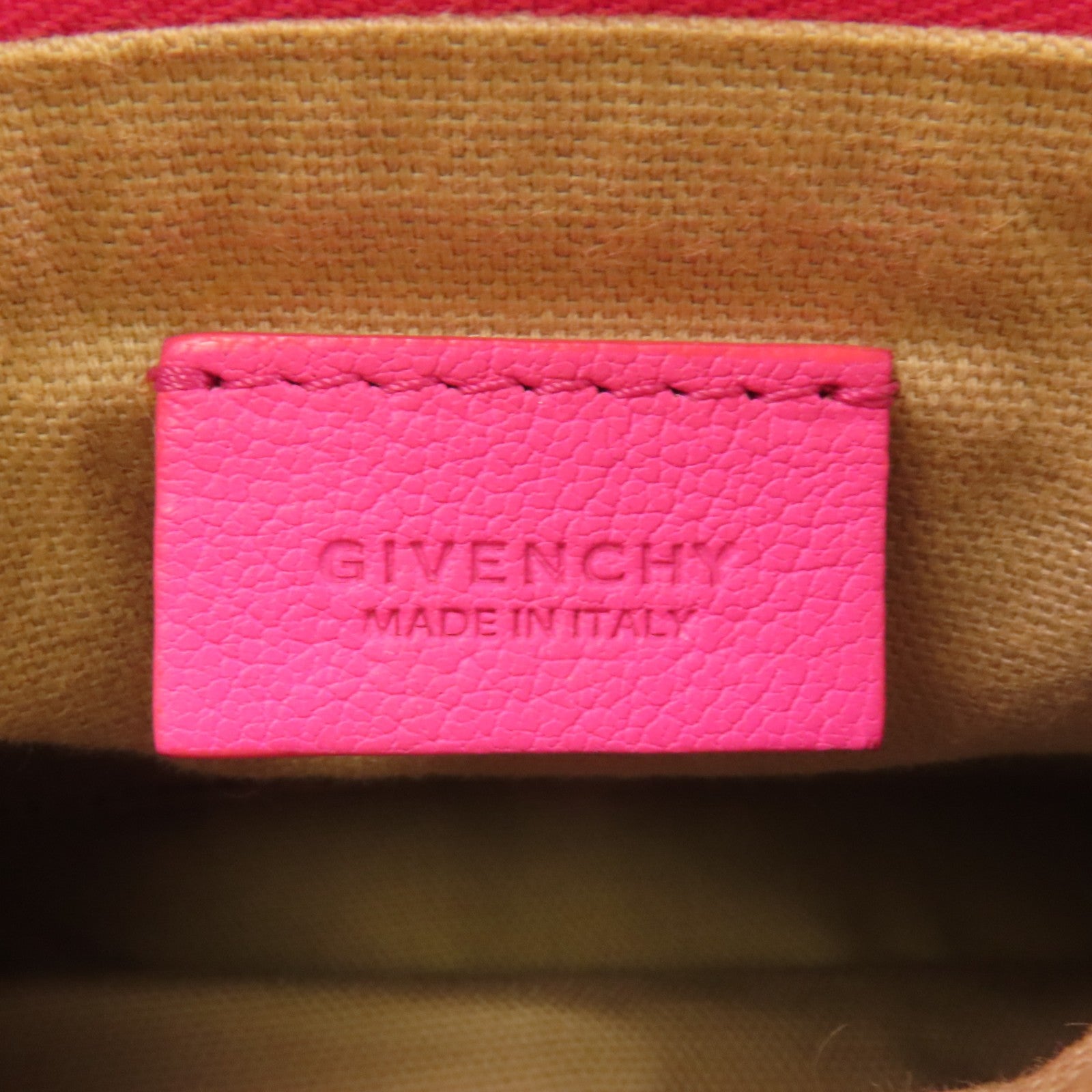 GIVENCHY 牛皮皮革Mini Pandora銀扣肩背袋