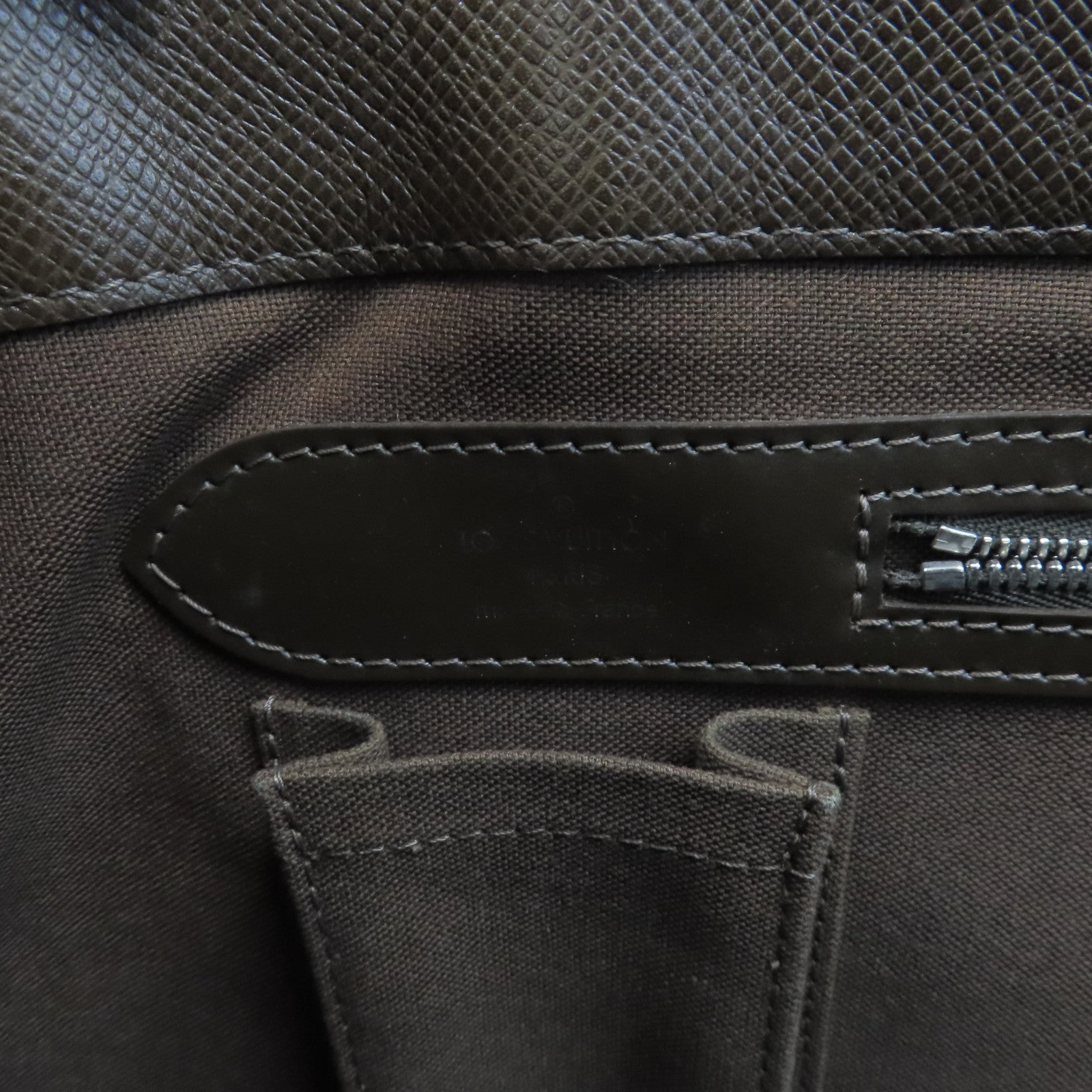 LOUIS VUITTON Taiga Kasbek GM銀扣公事包啡色