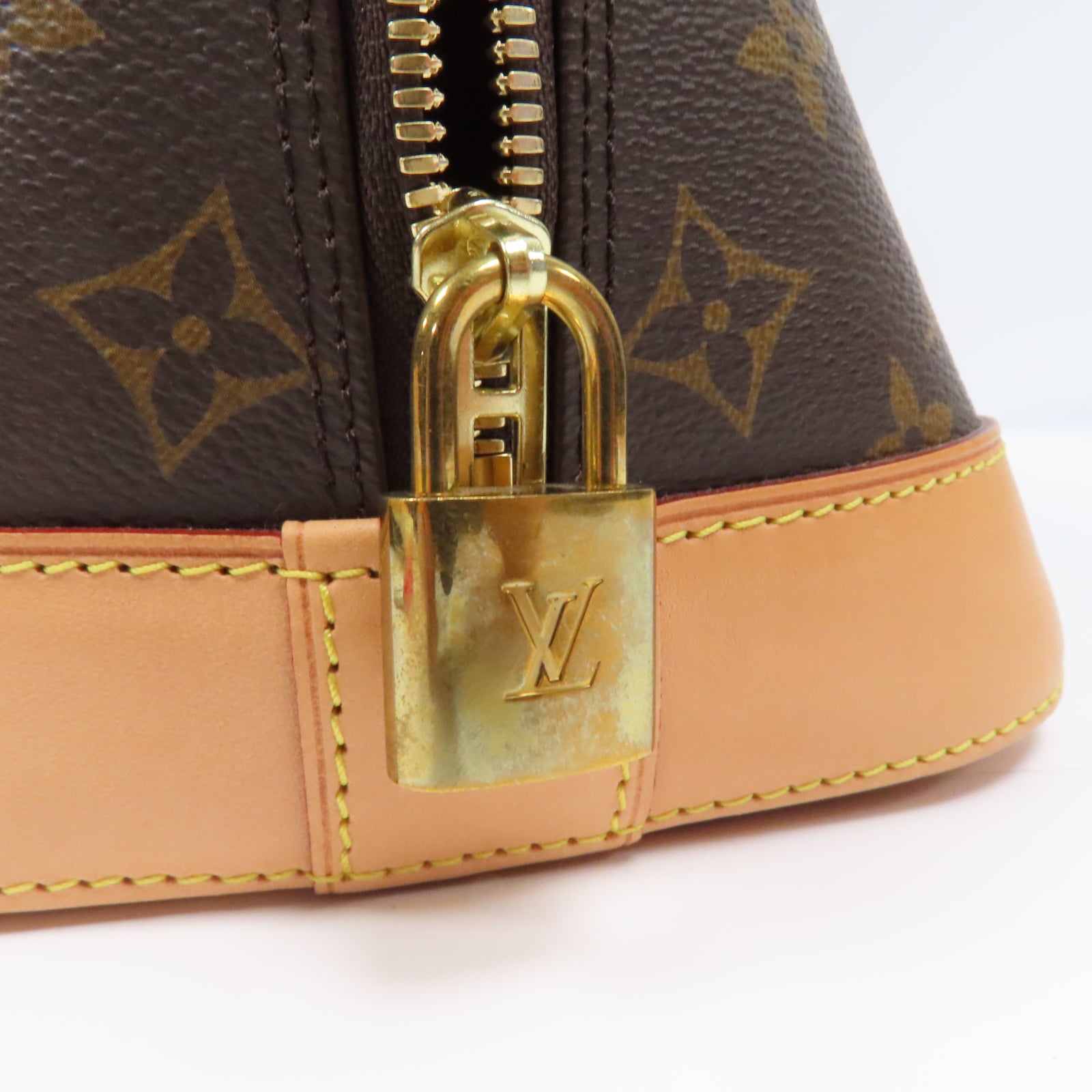 LOUIS VUITTON Monogram Alma金扣手挽袋啡色