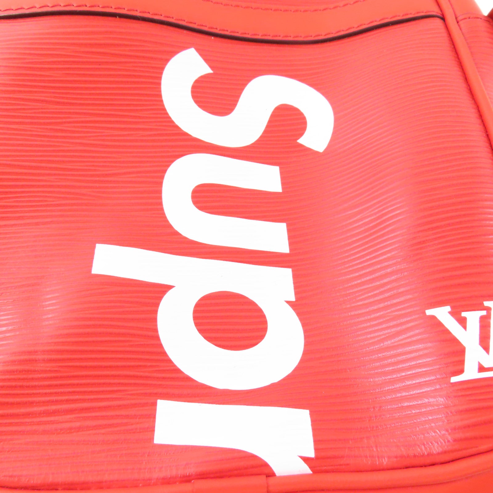 LOUIS VUITTON Epi Supreme x Danube PM銀扣肩背袋