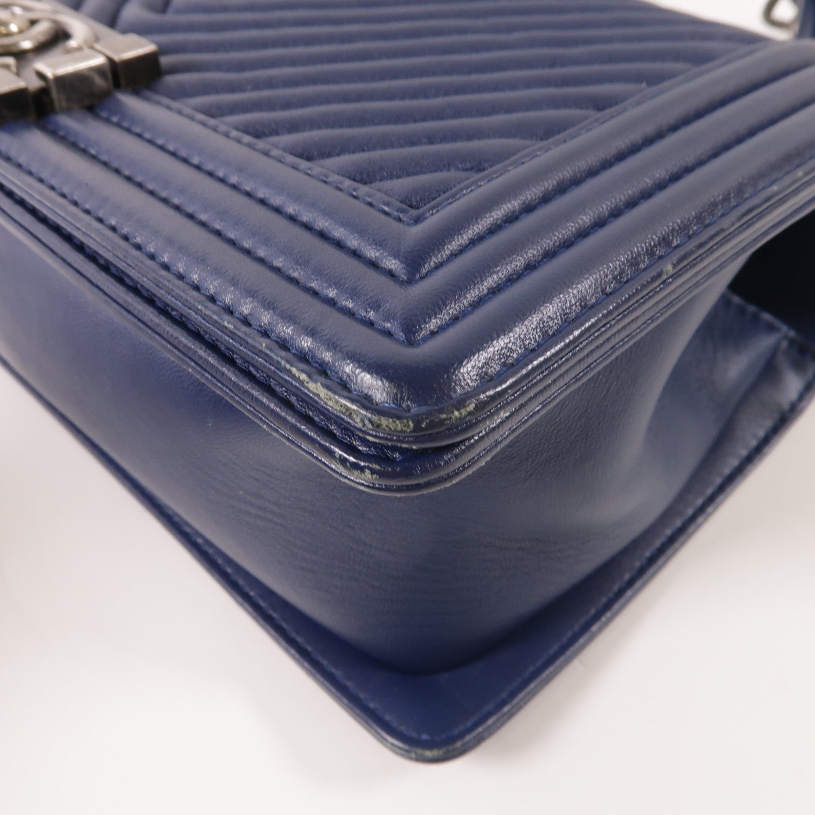 CHANEL CC Chevron Boy 25 Chain Shoulder Bag Calfskin Leather Blue