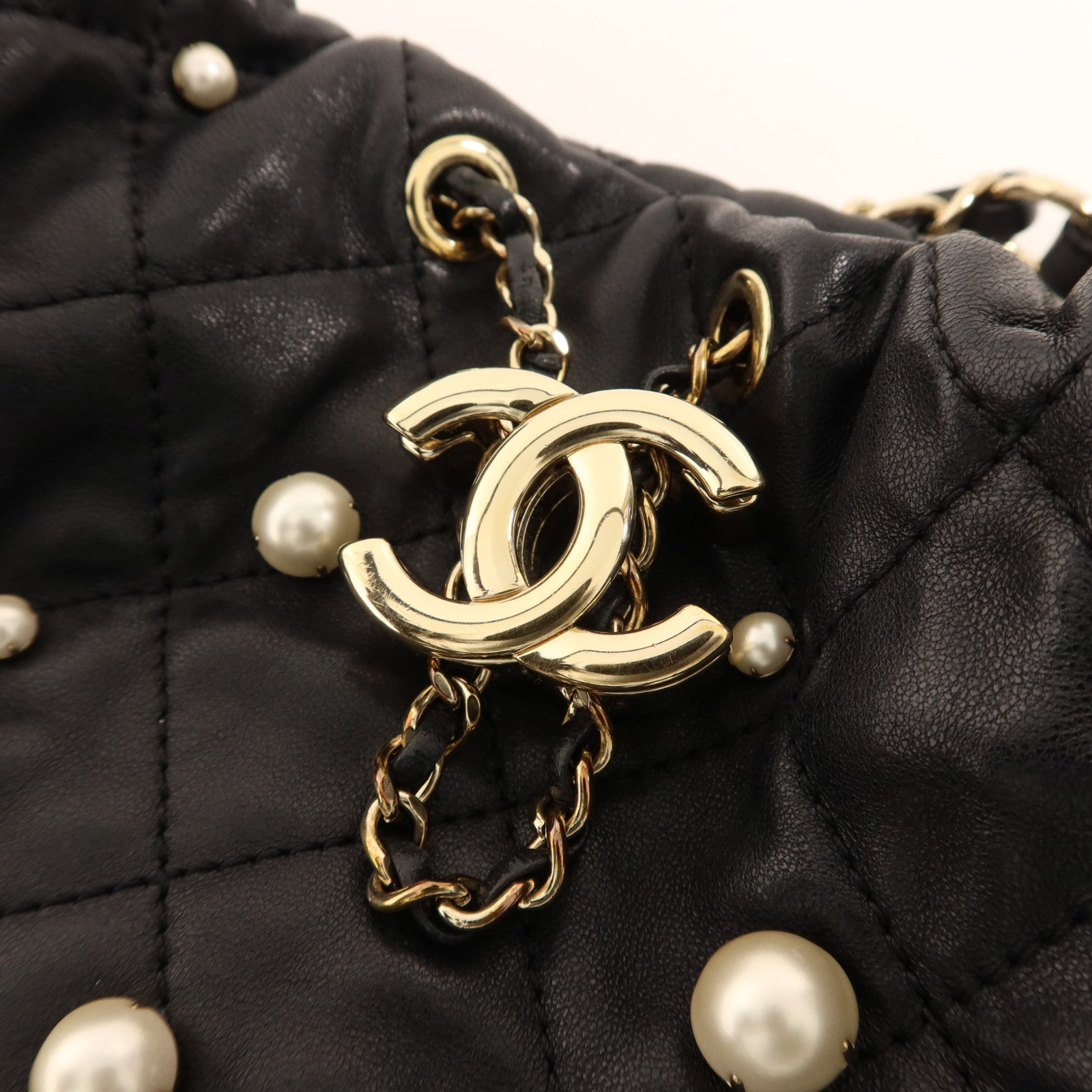 CHANEL 羊皮皮革/珍珠Pearl Bucket Bag金扣鏈帶肩背袋