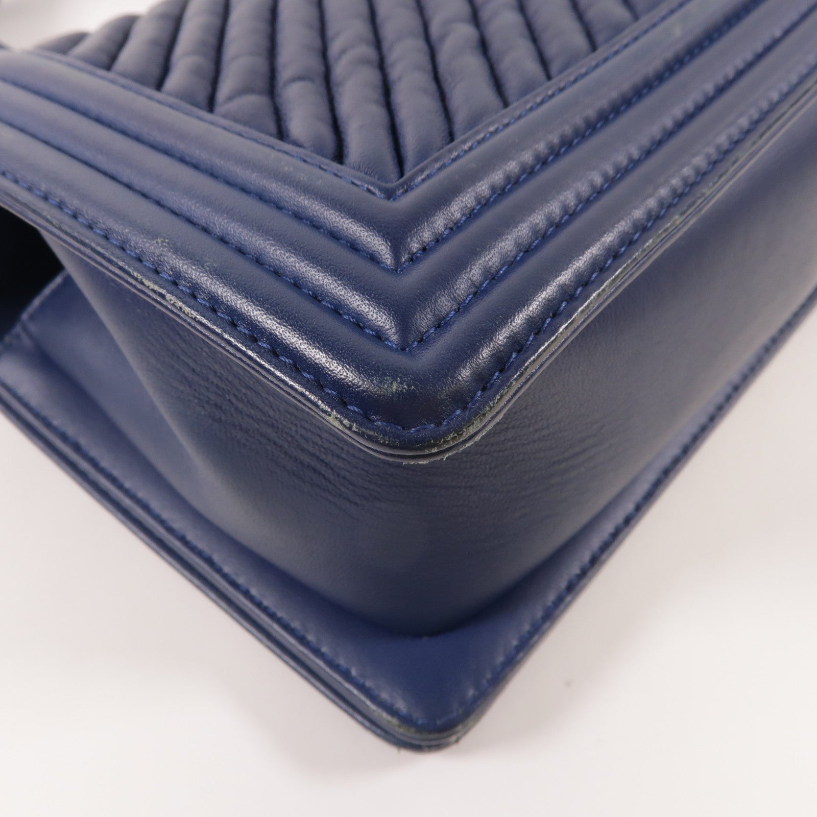 CHANEL CC Chevron Boy 25 Chain Shoulder Bag Calfskin Leather Blue