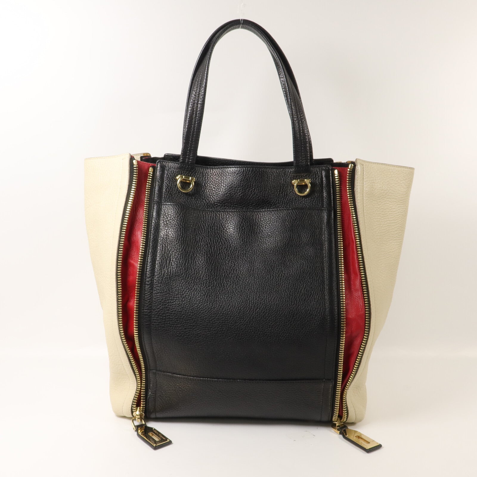 Salvatore Ferragamo 牛皮皮革Gancini手挽袋