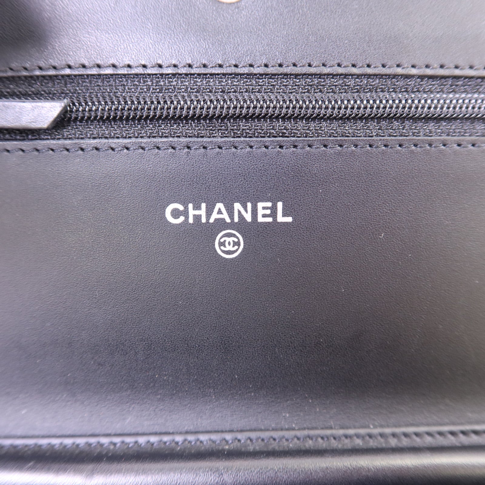 CHANEL 牛皮皮革WOC Wallet On Chain銀扣鏈帶肩背袋