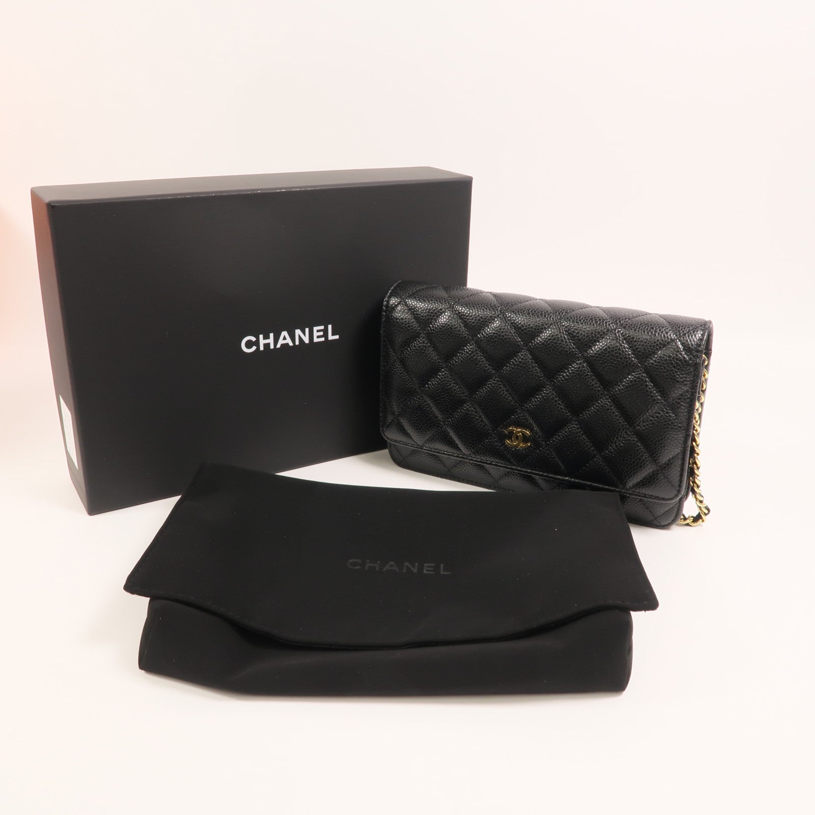 CHANEL 牛皮皮革WOC Wallet On Chain鏈帶肩背袋