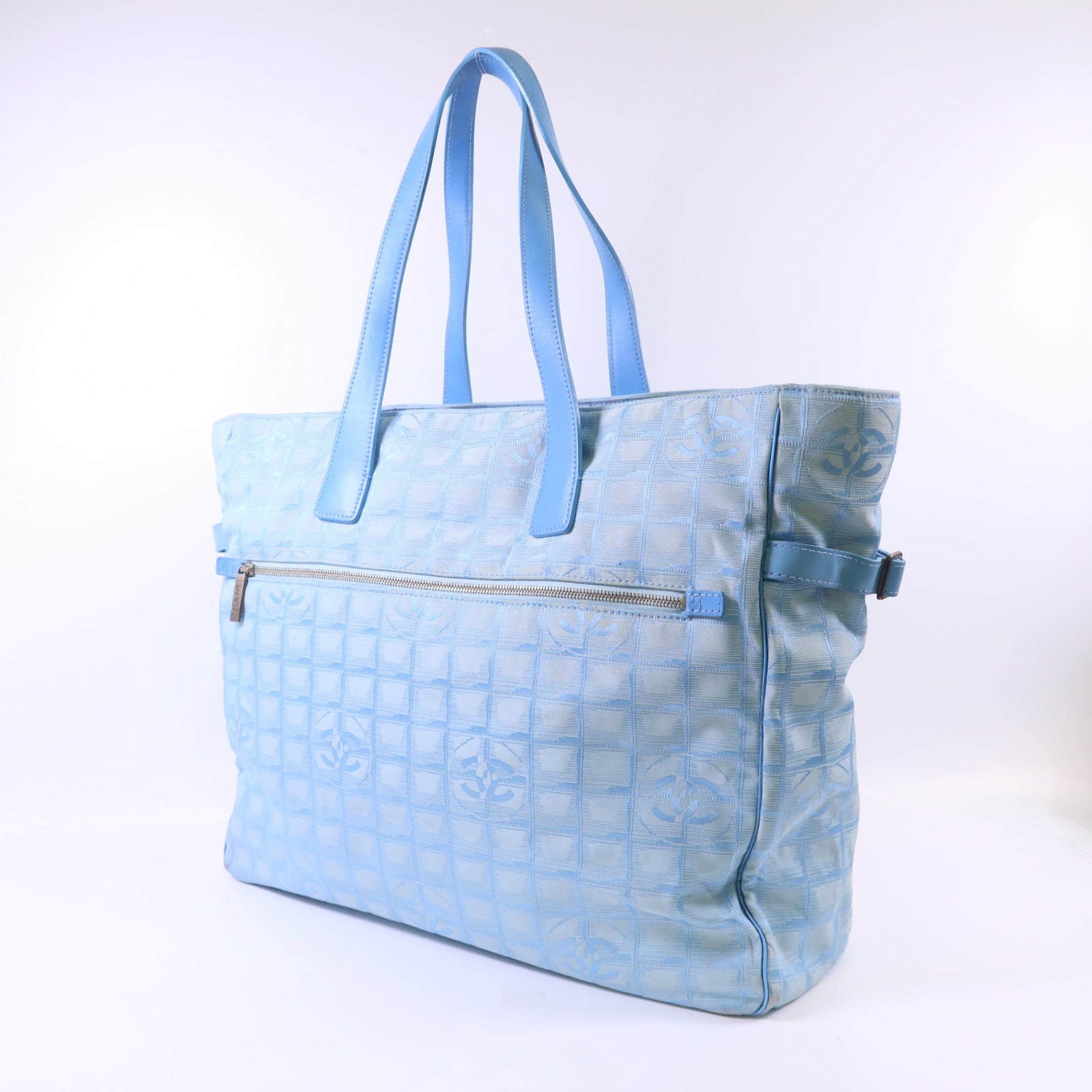 CHANEL 【激減優惠】尼龍Travel Line Tote Bag銀扣手挽袋