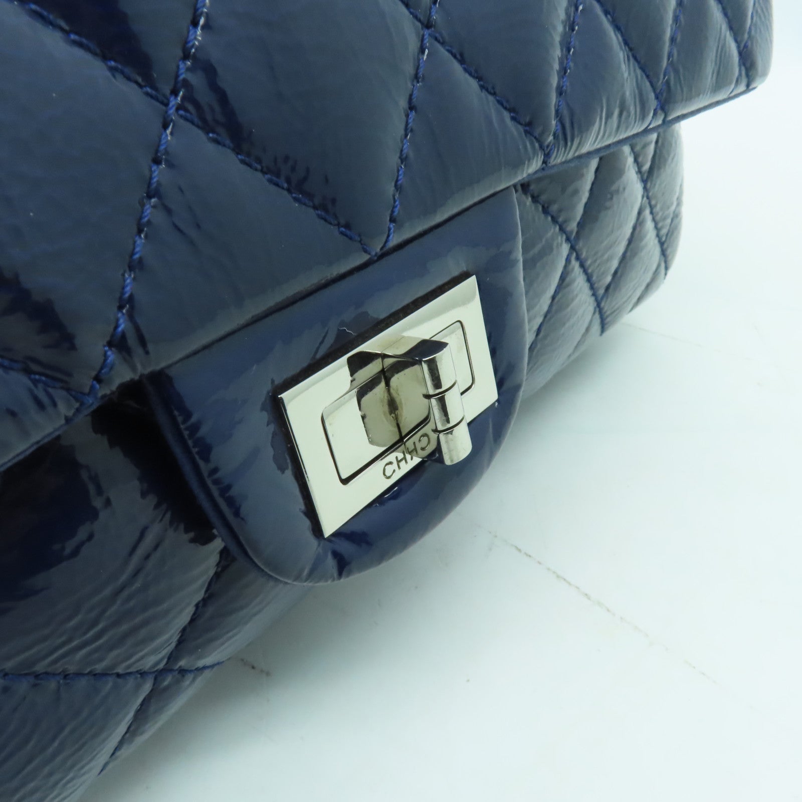 CHANEL 【清倉大減價】菱格漆皮皮革2.55銀扣鏈帶肩背袋藍色