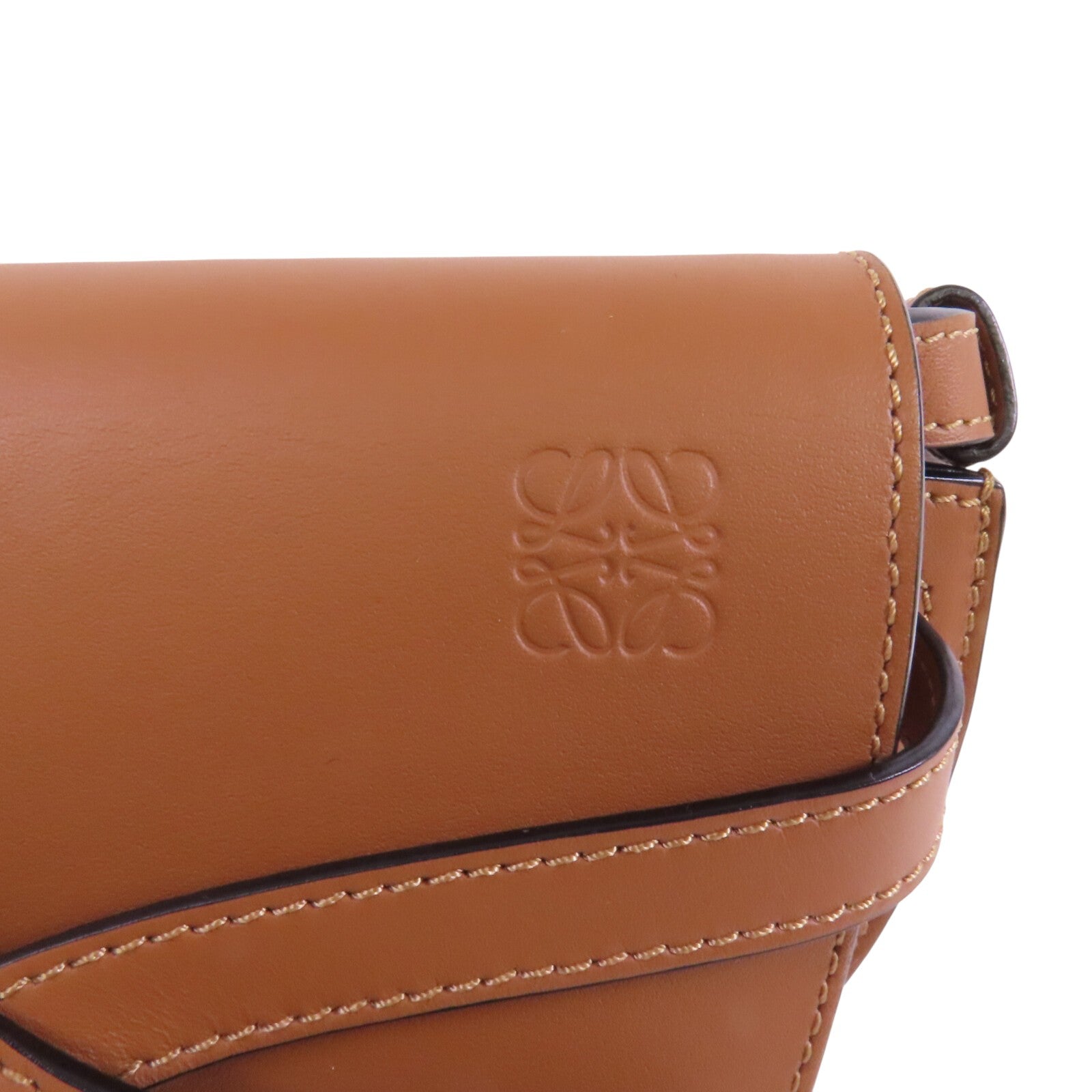 LOEWE 牛皮皮革Mini Gate肩背袋