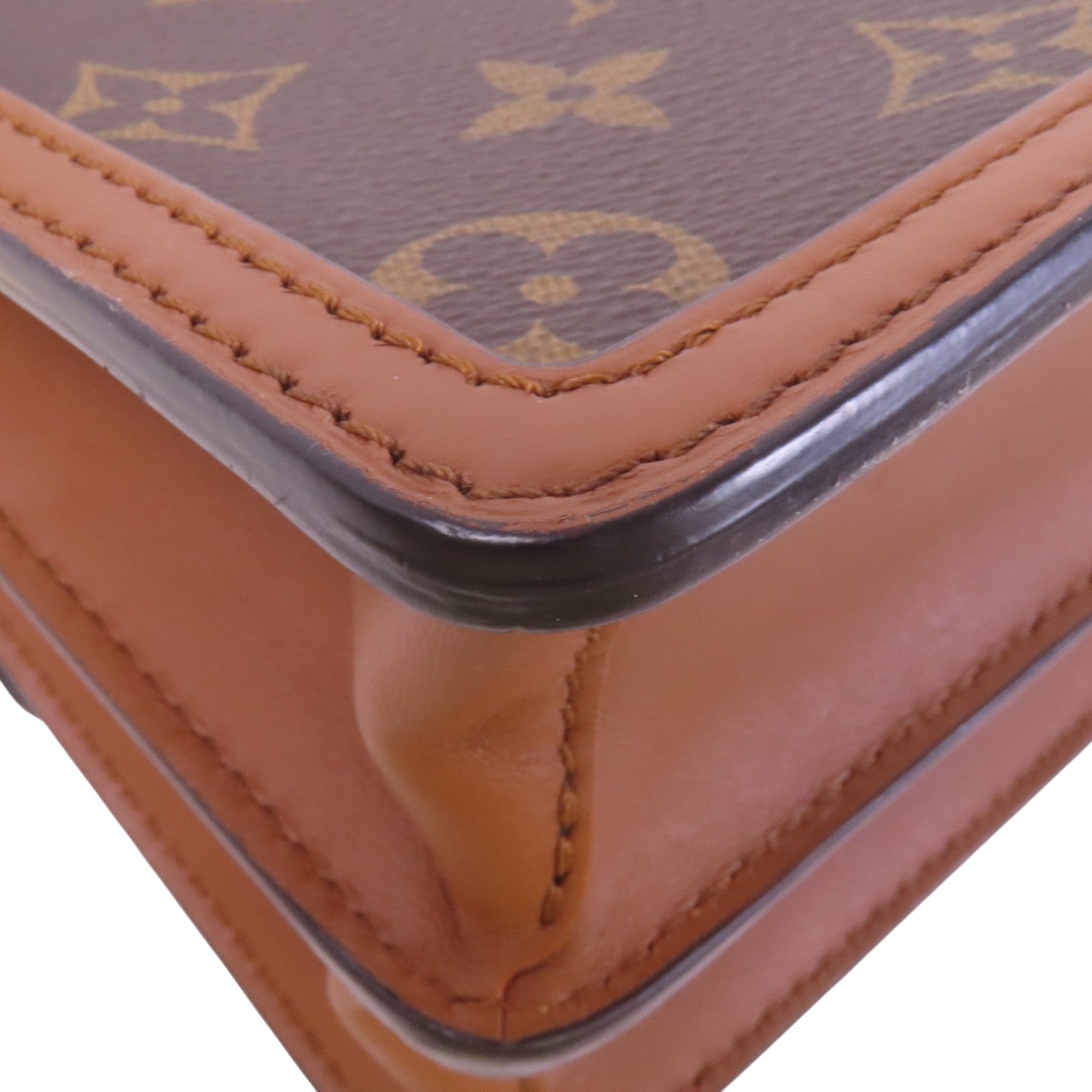 LOUIS VUITTON Monogram Reverse Mini Dauphine金扣肩背袋