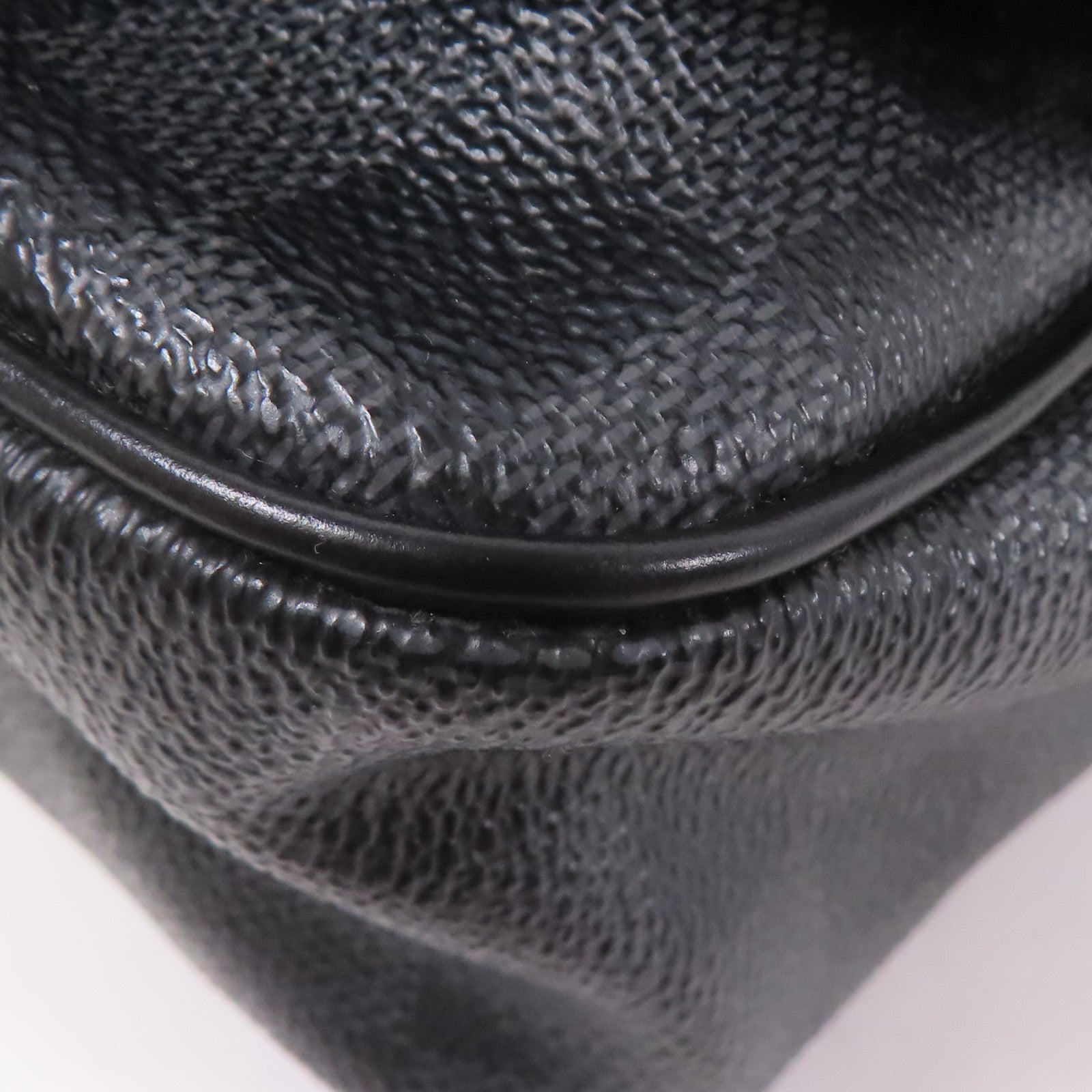 LOUIS VUITTON Damier Graghite Daniel MM銀扣肩背袋