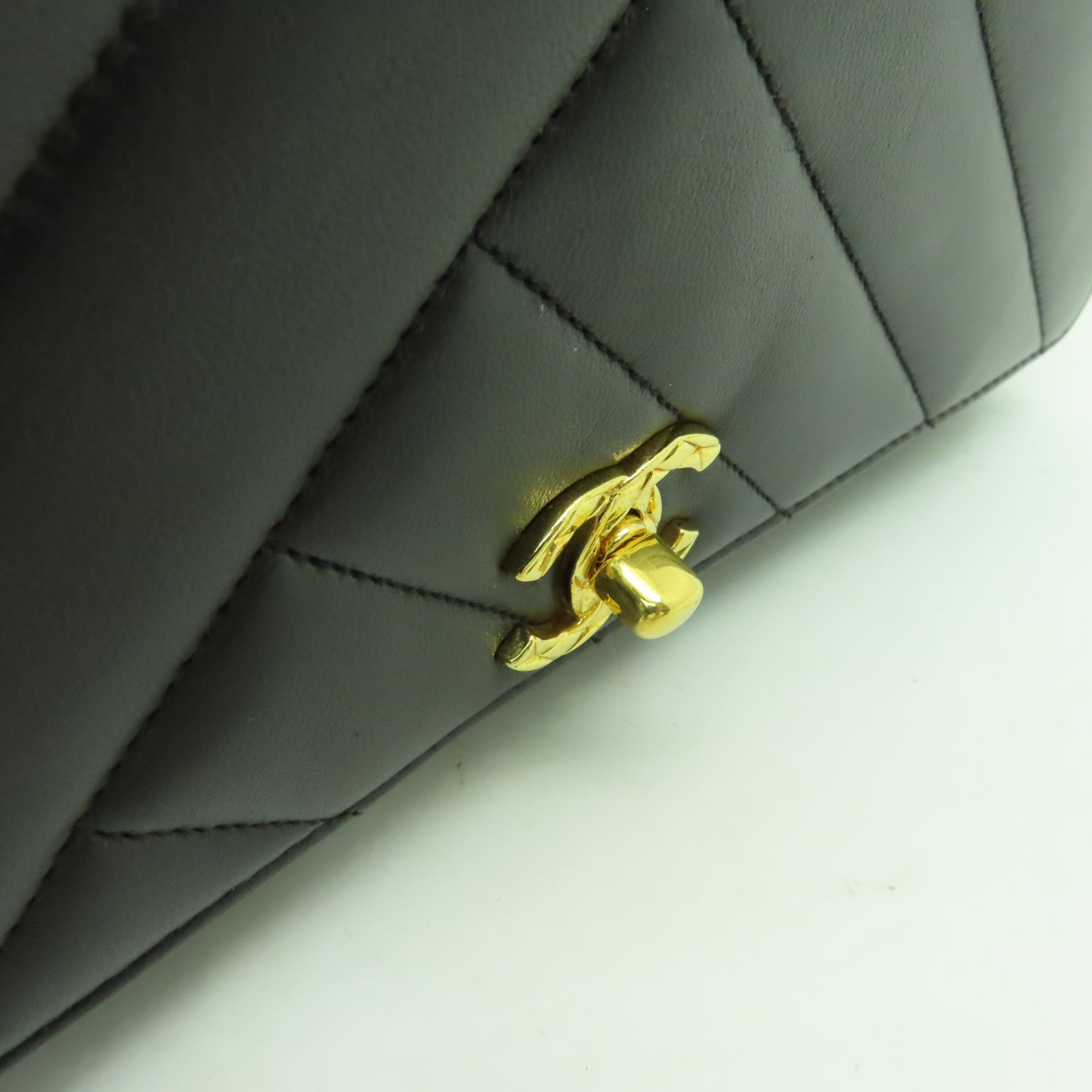 CHANEL 羊皮皮革Chain Shoulder Bag金扣鏈帶肩背袋啡色