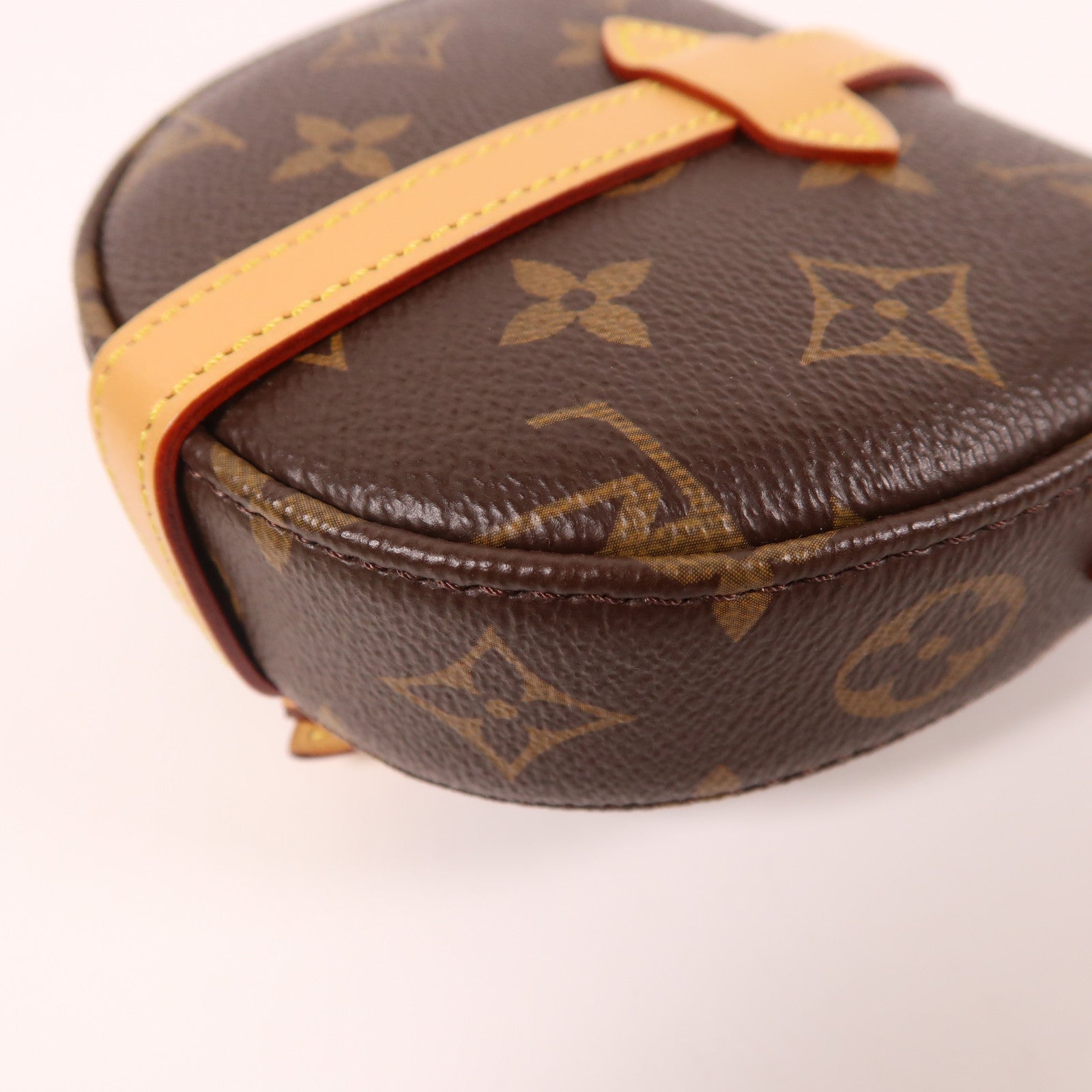 LOUIS VUITTON Monogram Micro Chantilly金扣肩背袋啡色