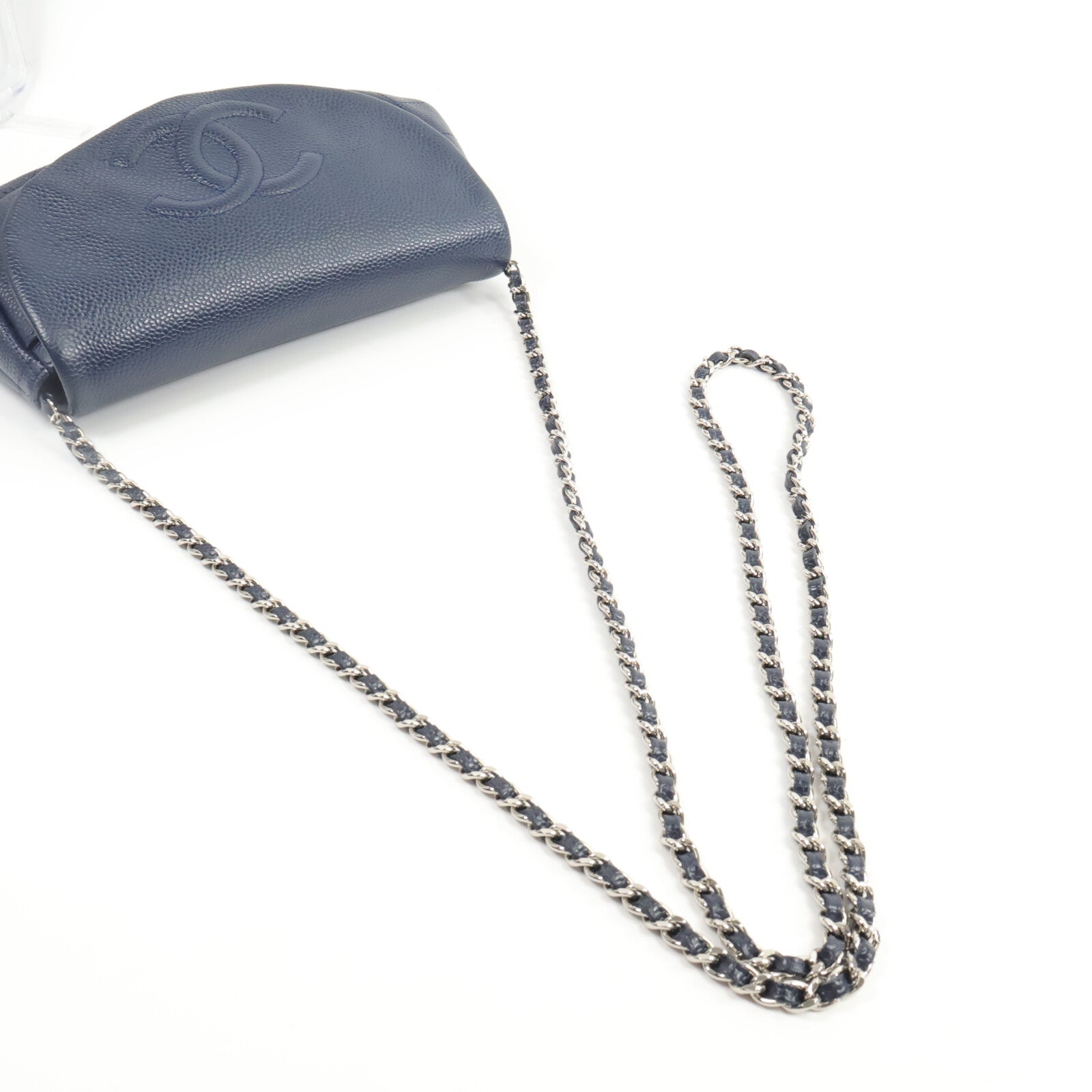 CHANEL 牛皮皮革Half Moon WOC鏈帶肩背袋