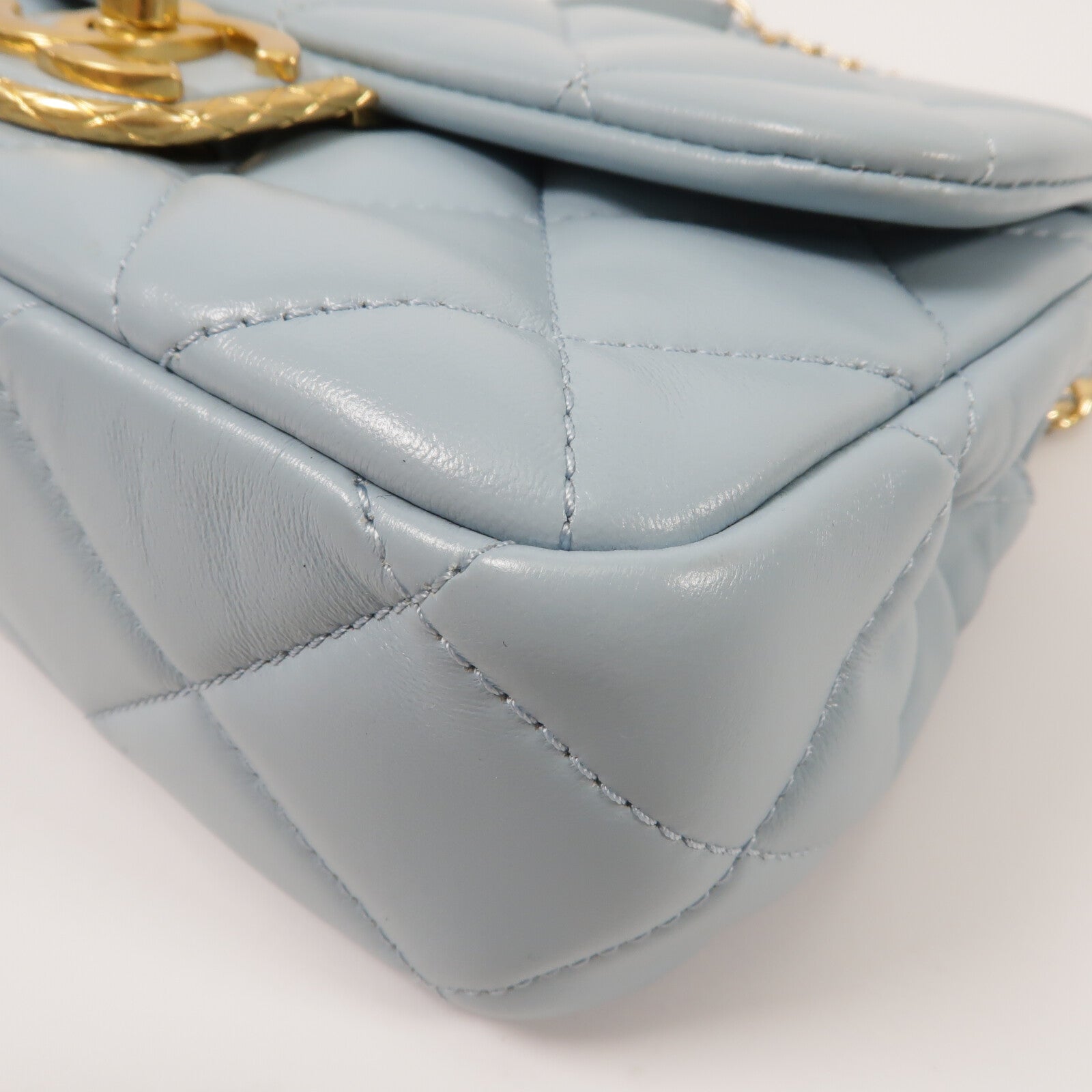 CHANEL 羊皮皮革22P Mini Flap鏈帶肩背袋