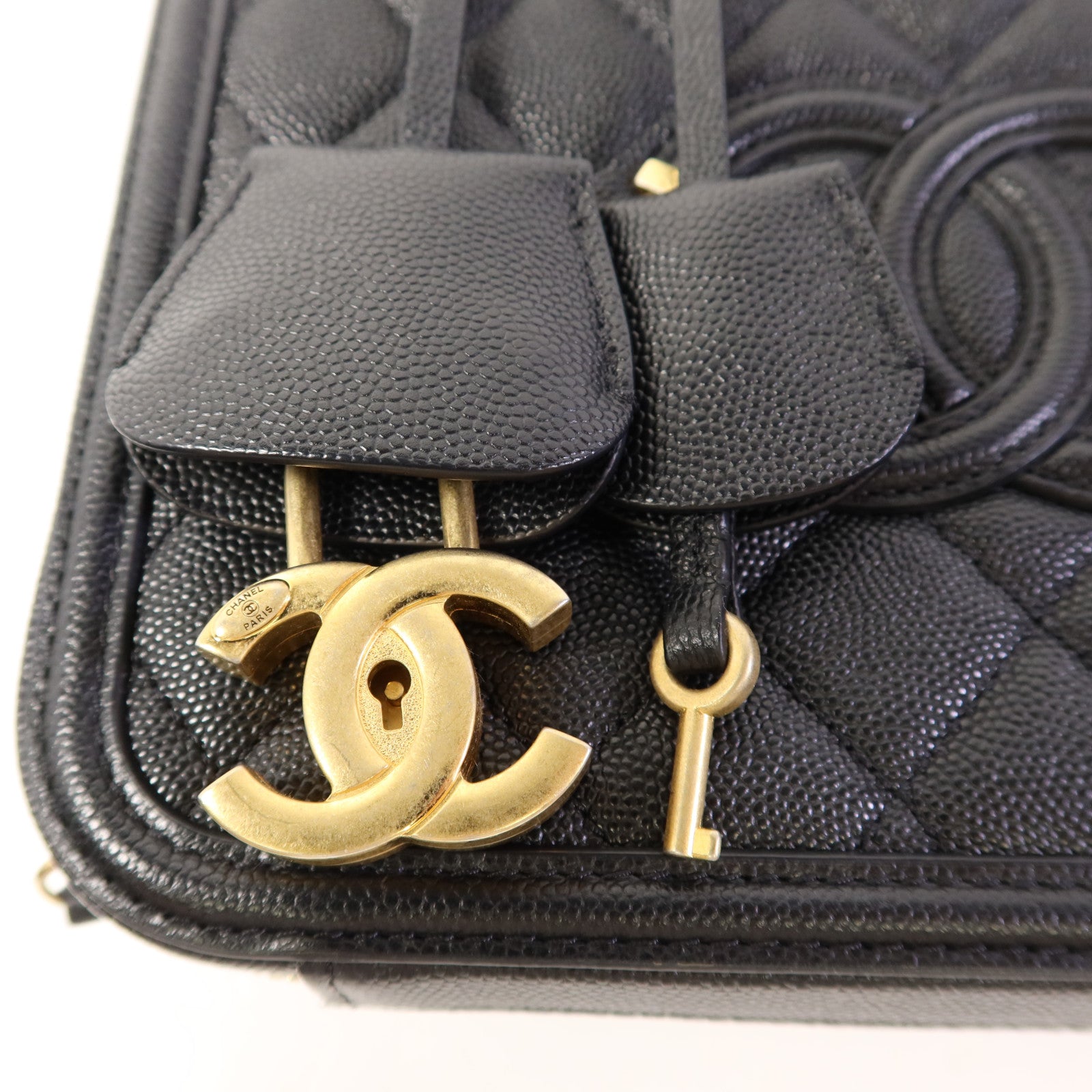 CHANEL 牛皮皮革Filigree Vanity Case Medium金扣手挽肩背兩用袋
