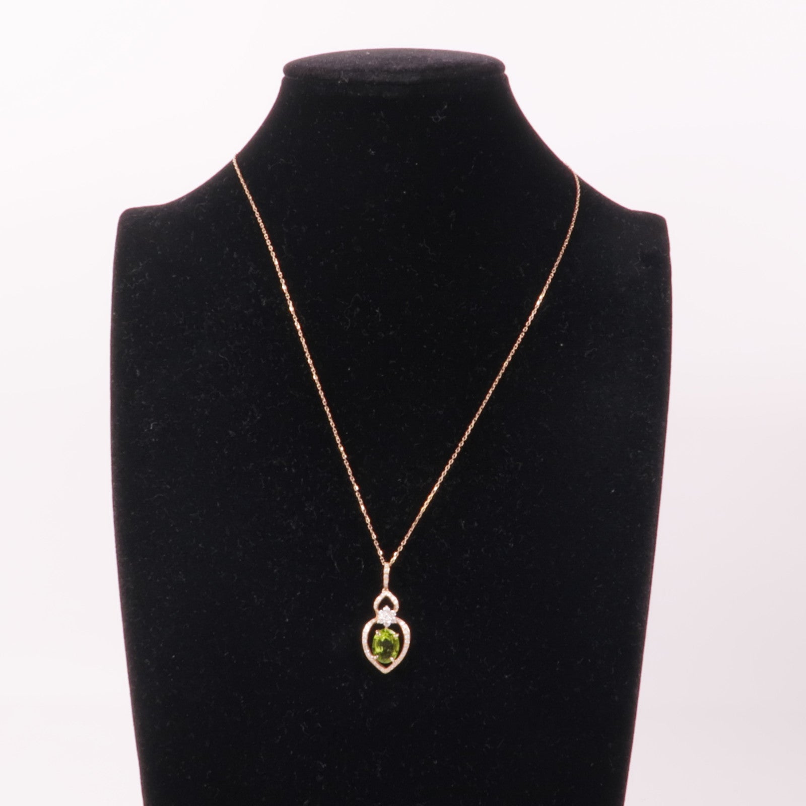 JEWELRY Peridot Diamond Necklace 18K Yellow Gold