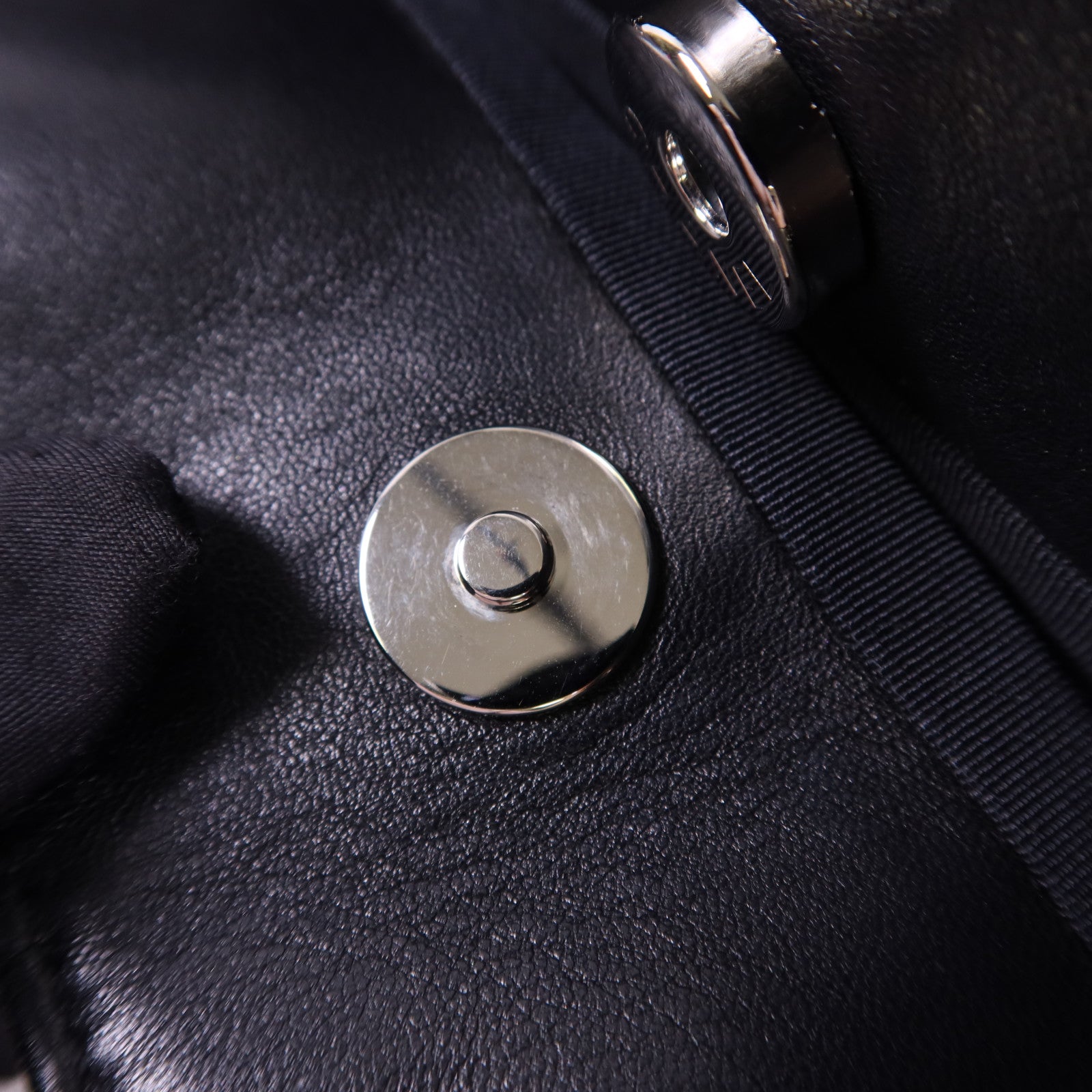 CHANEL 羊皮皮革2 Way Shoulder Bag銀扣手挽肩背兩用袋