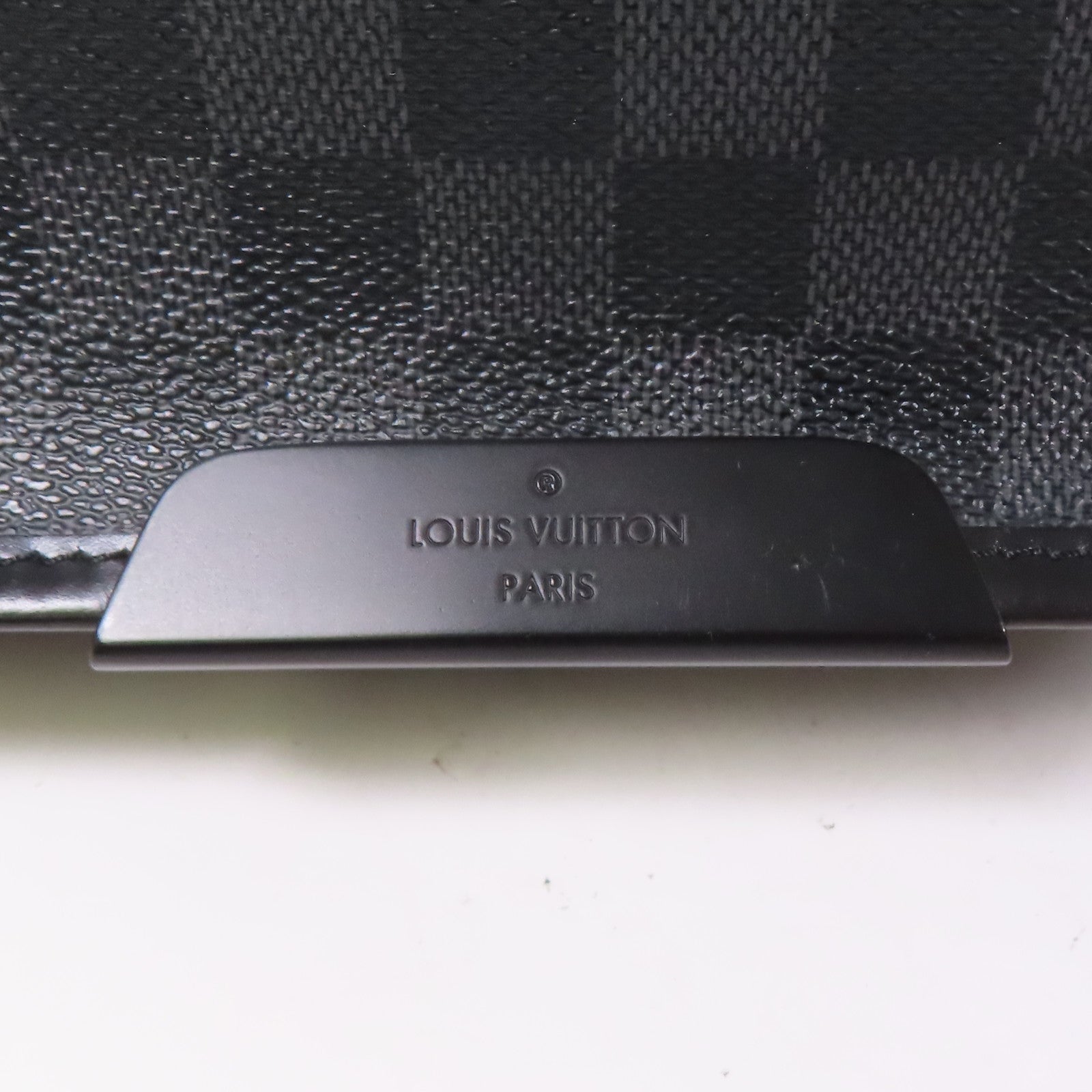 LOUIS VUITTON Damier Graghite Daniel MM銀扣肩背袋