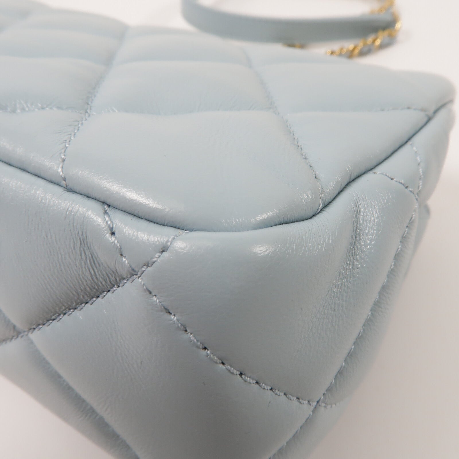 CHANEL 羊皮皮革22P Mini Flap鏈帶肩背袋