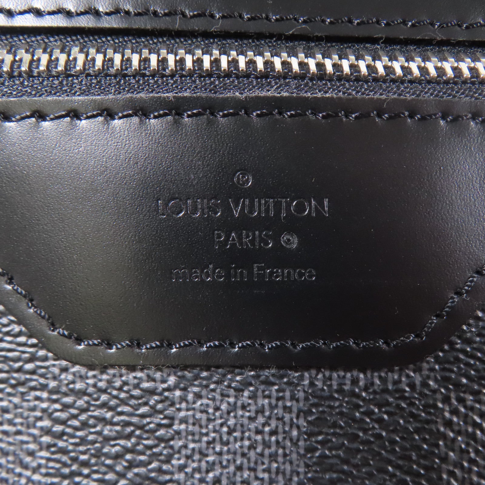 LOUIS VUITTON Damier Graghite Daniel MM銀扣肩背袋