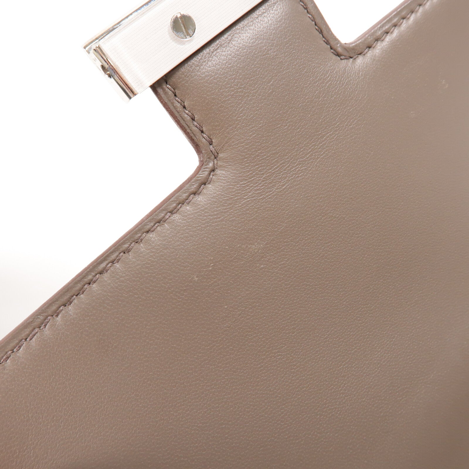 HERMES Epsom皮革Constance 24肩背袋Etain