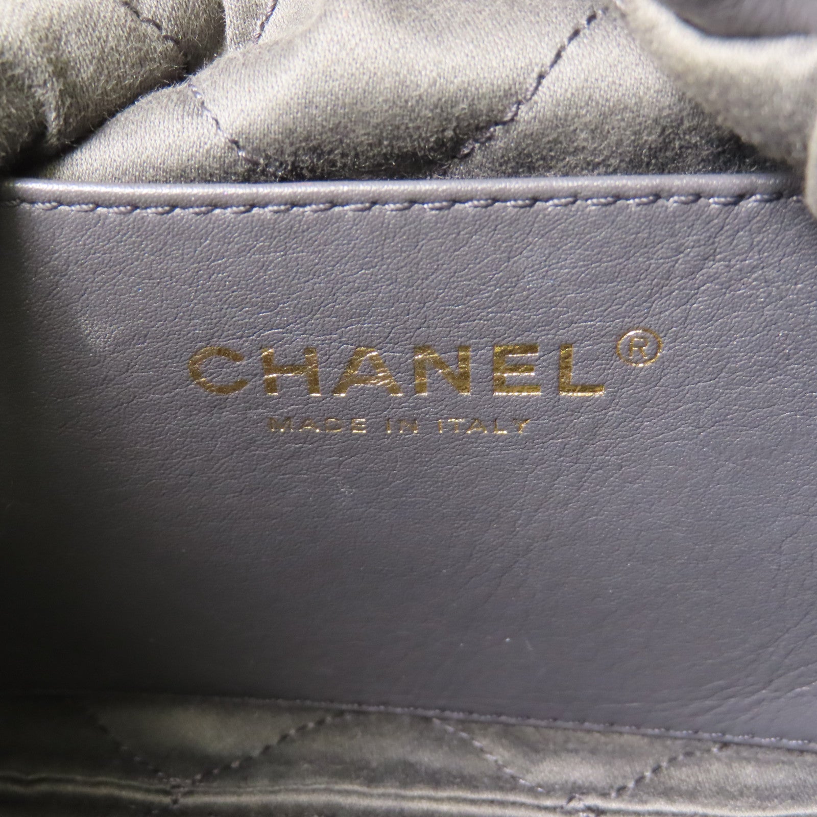 CHANEL 皮革Mini Chanel 22金扣手挽肩背兩用袋