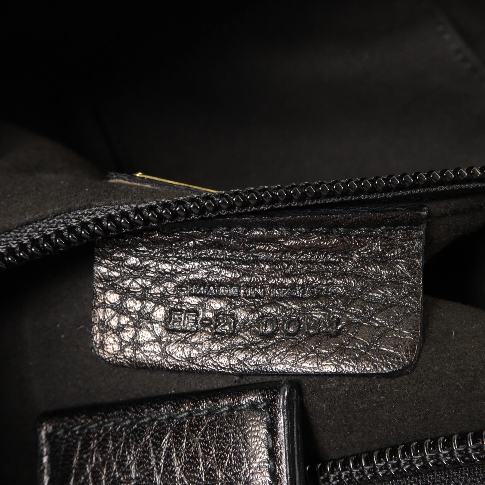 Salvatore Ferragamo 牛皮皮革Gancini手挽袋