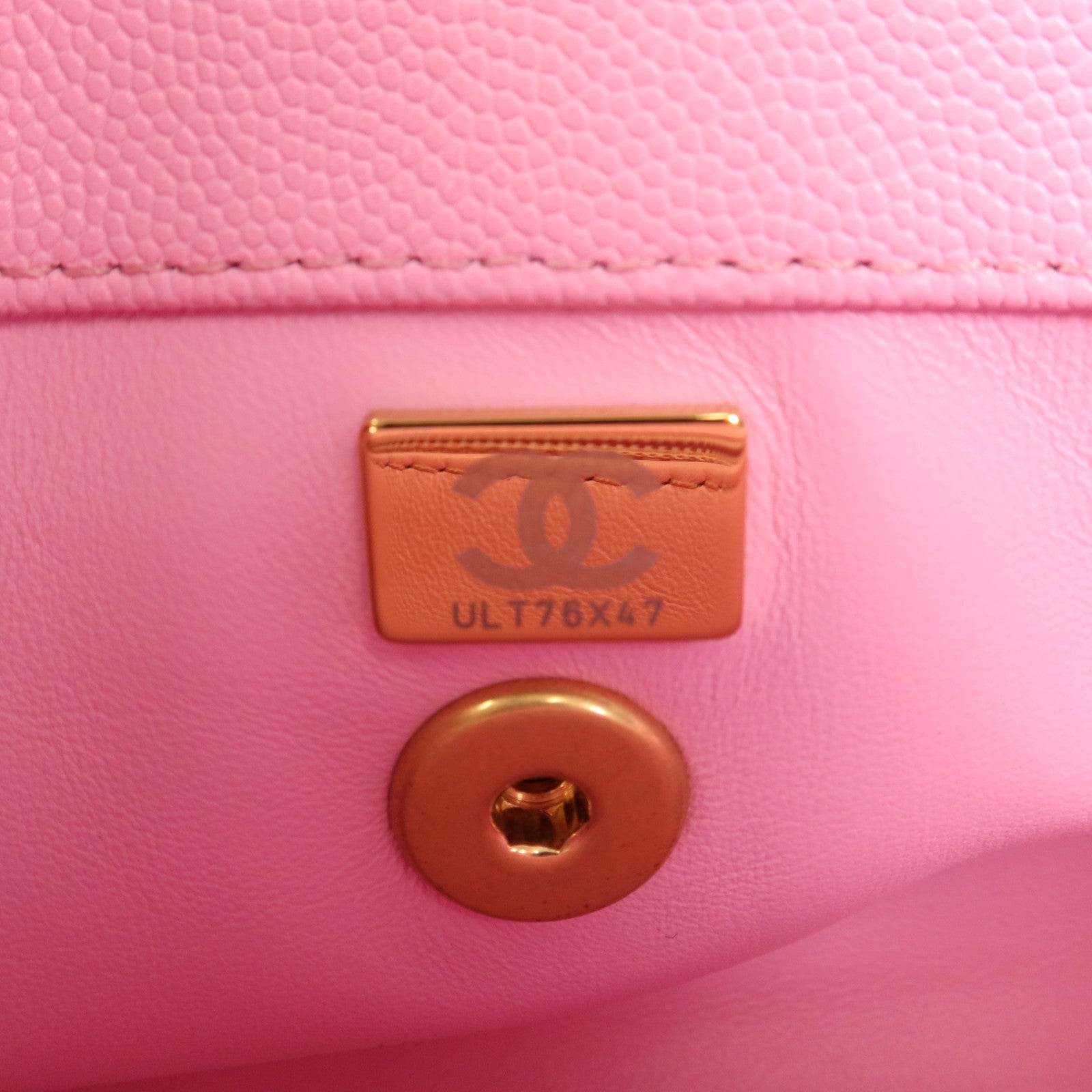 CHANEL 牛皮皮革Coco Handle金扣鏈帶肩背袋