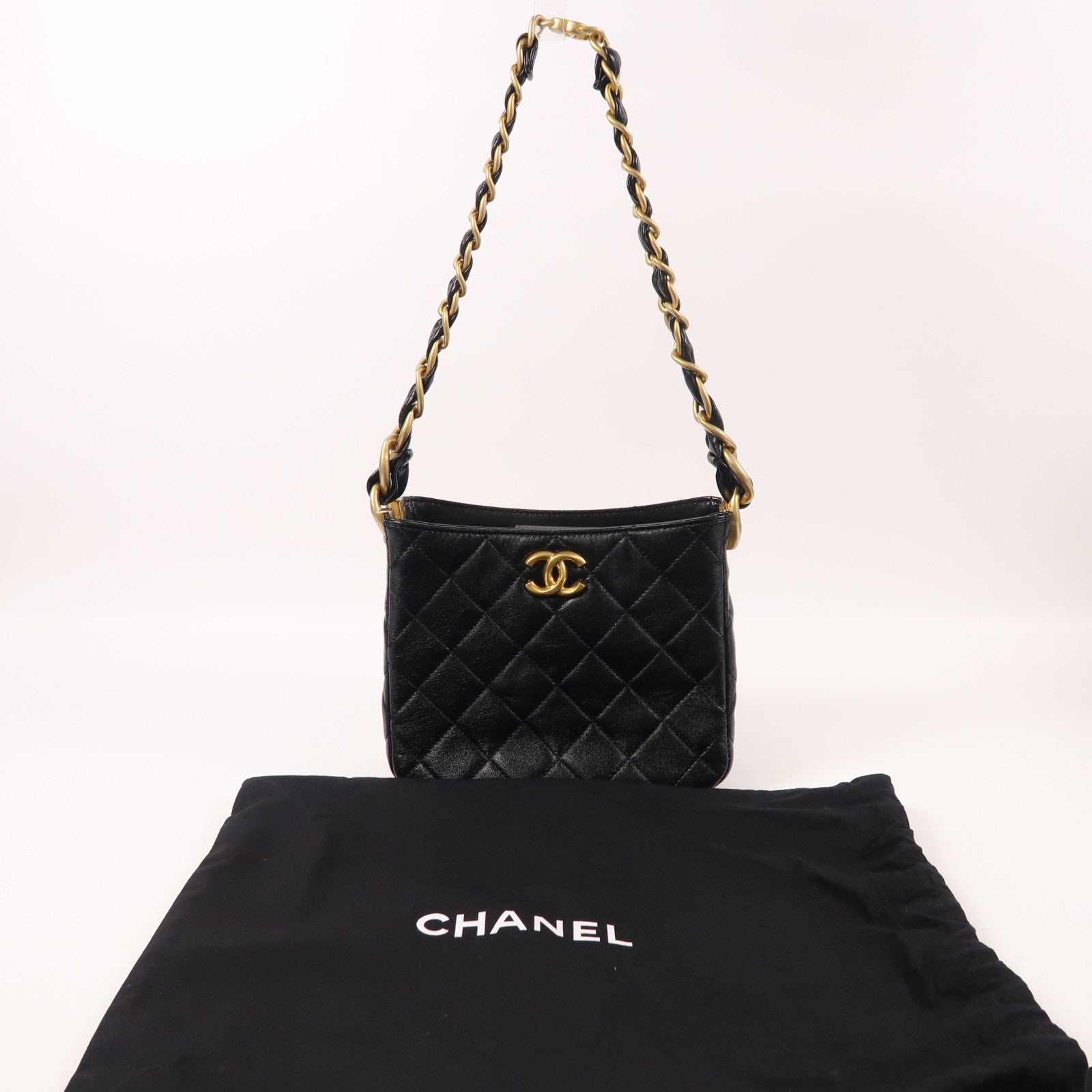 CHANEL 牛皮皮革Hobo Bag金扣鏈帶肩背袋